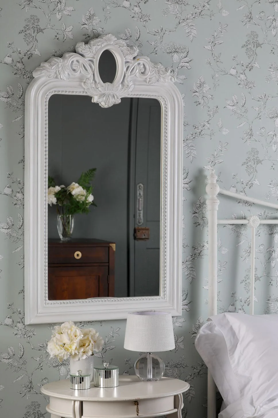Alana Rectangle Mirror Distressed Ivory 120 x 71cm - Image 6