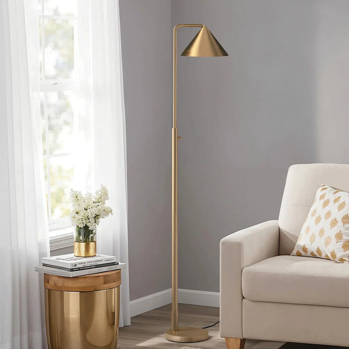 Alora Mood Remyck 1 lt Floor Lamp - Brushed Gold/ Matte Black - Image 6