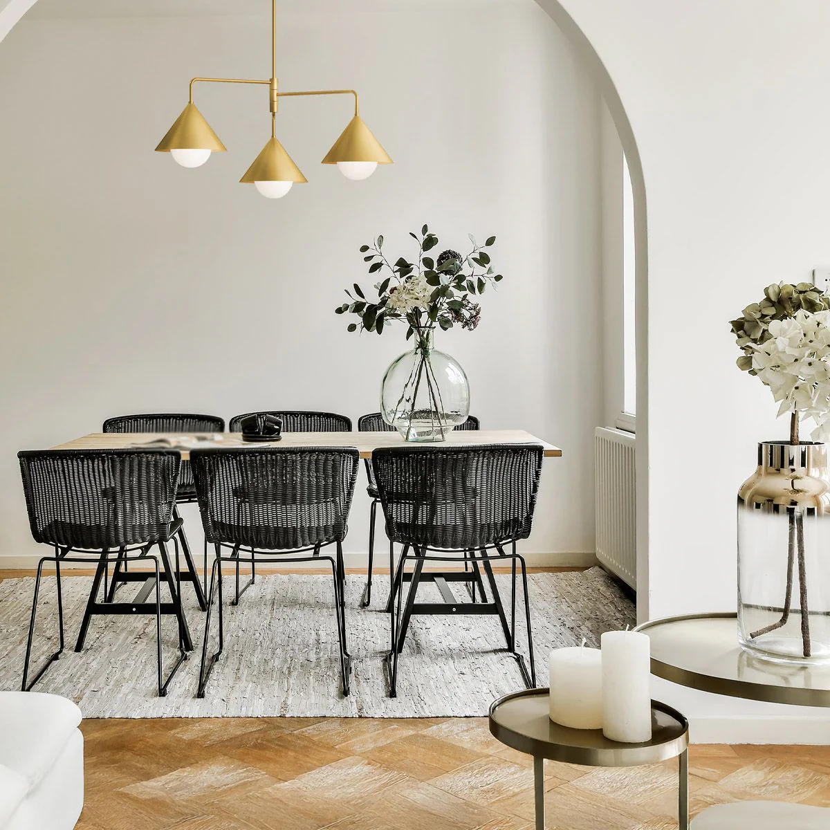 Alora Mood Remyck 3lt Chandelier - Brushed Gold/ Matte Black - Image 6