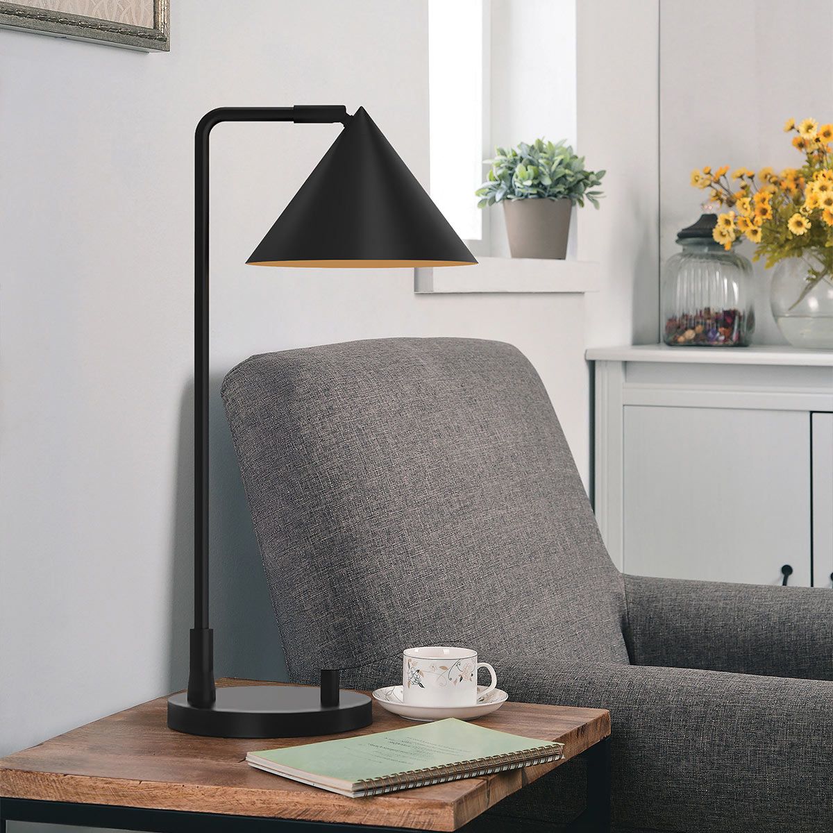Alora Mood Remyck 1 lt Table Lamp - Brushed Gold/ Matte Black - Image 6
