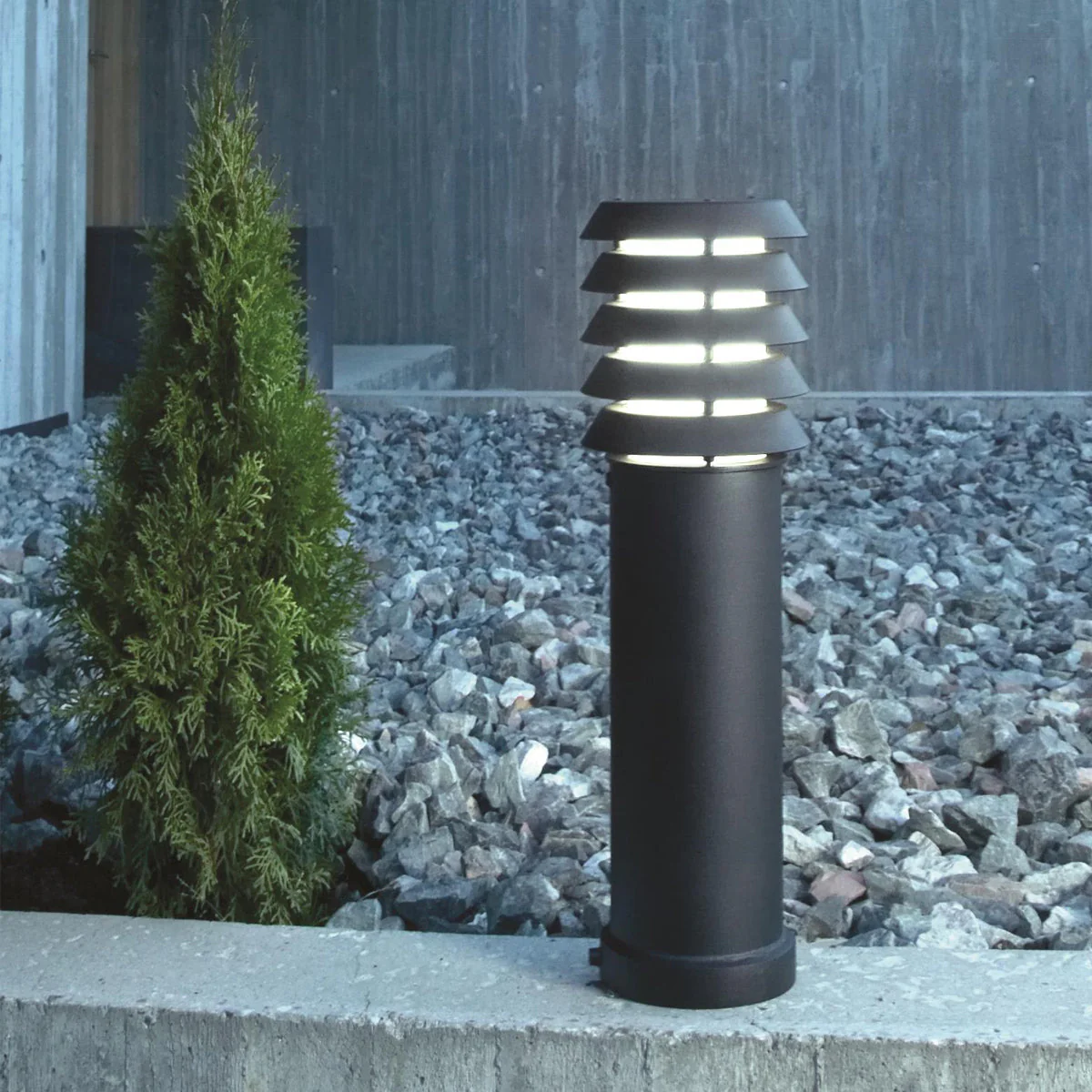 Alta 1 Light Medium/ Large Bollard - Image 9