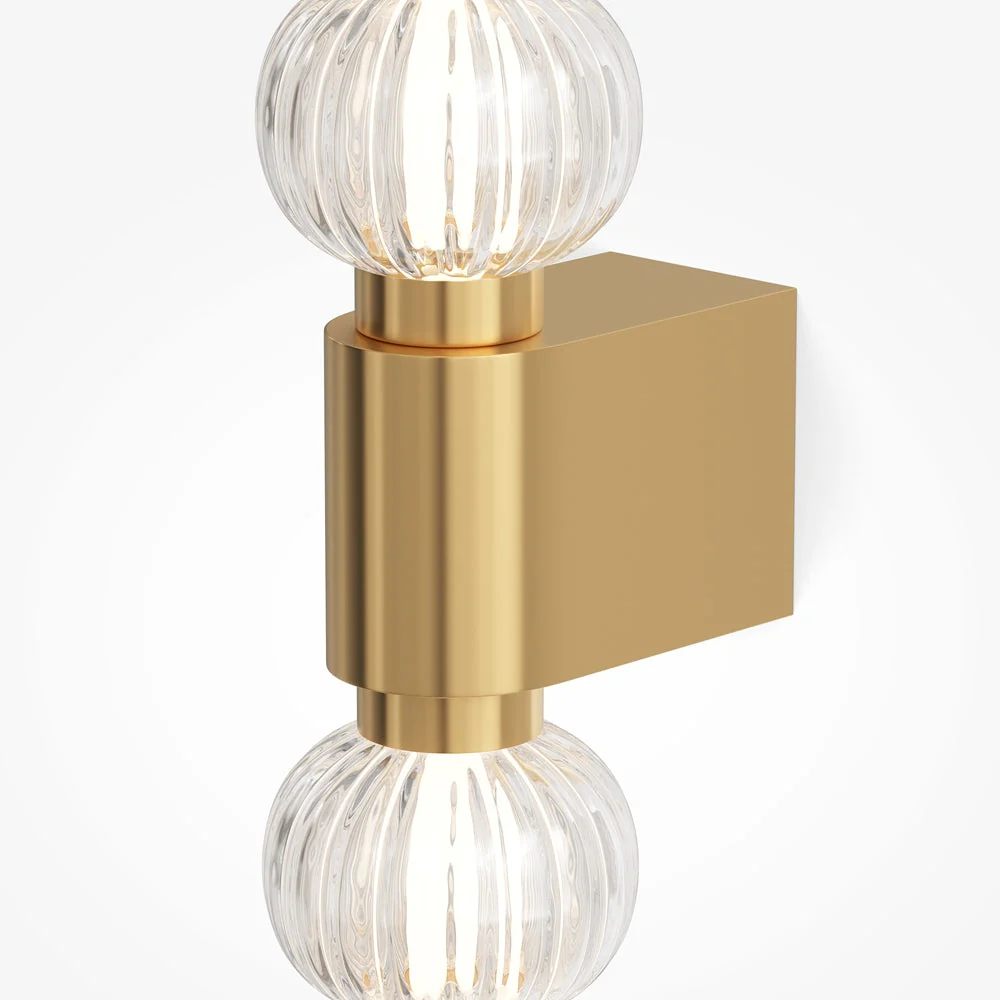 Amulet LED Wall Lamp - Gold - Image 3
