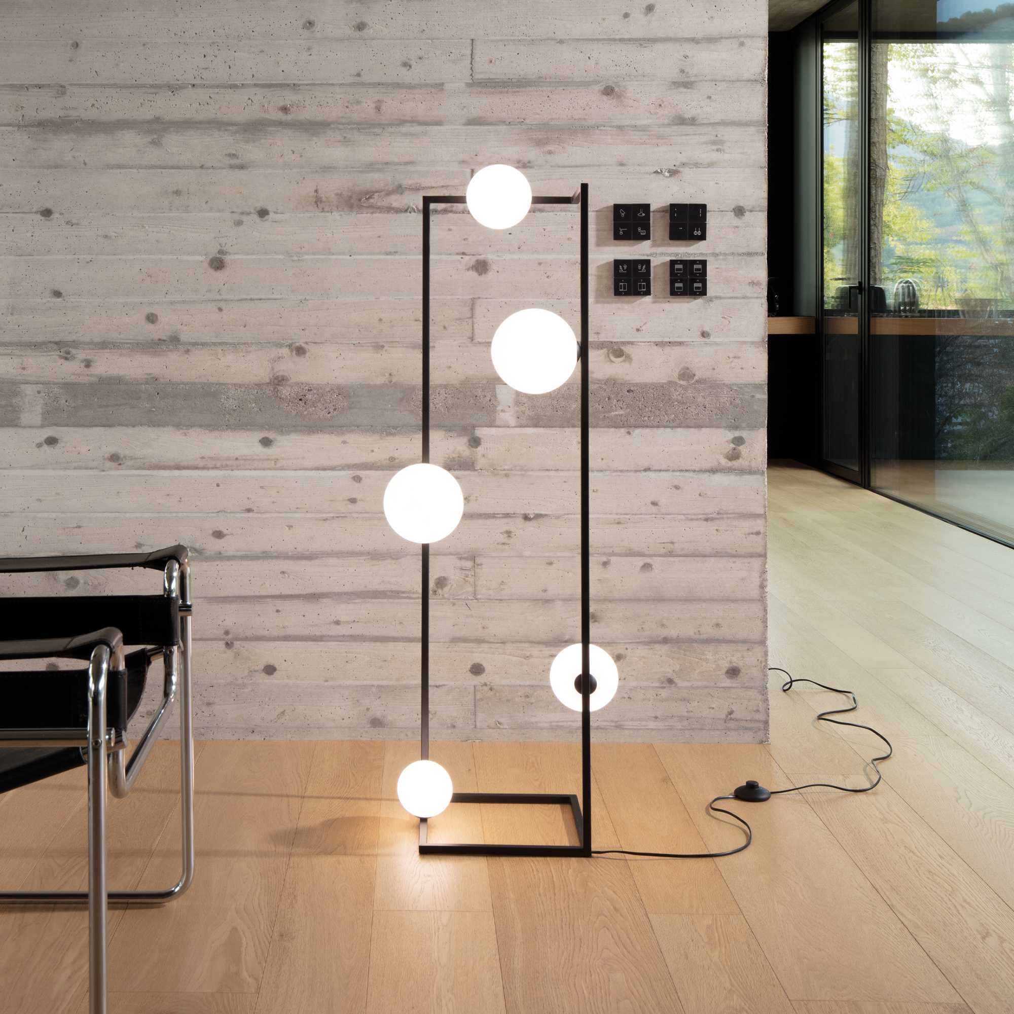 Angolo 5Lt Floor Lamp - Black/Brass Finish - Image 3