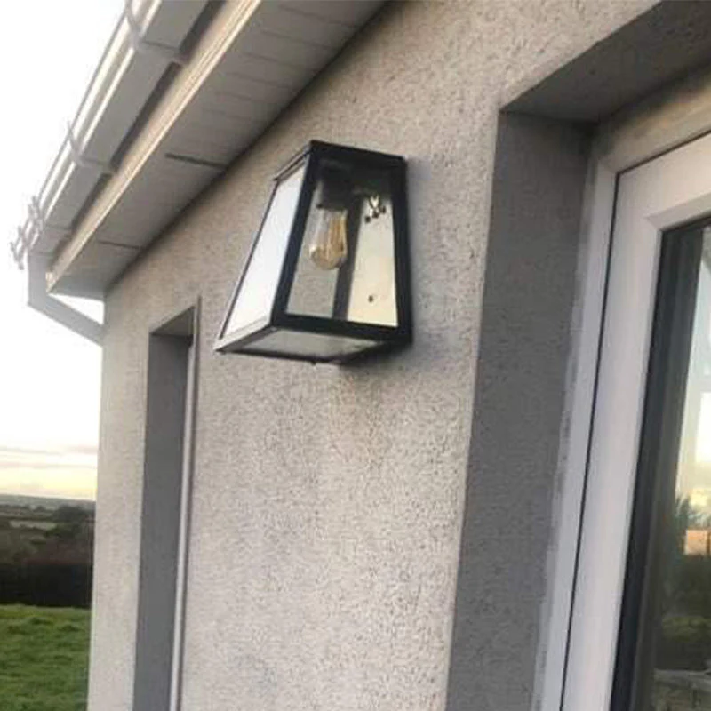 Apsley 1Lt Outdoor Bulkhead - Galvanised Steel - Image 10