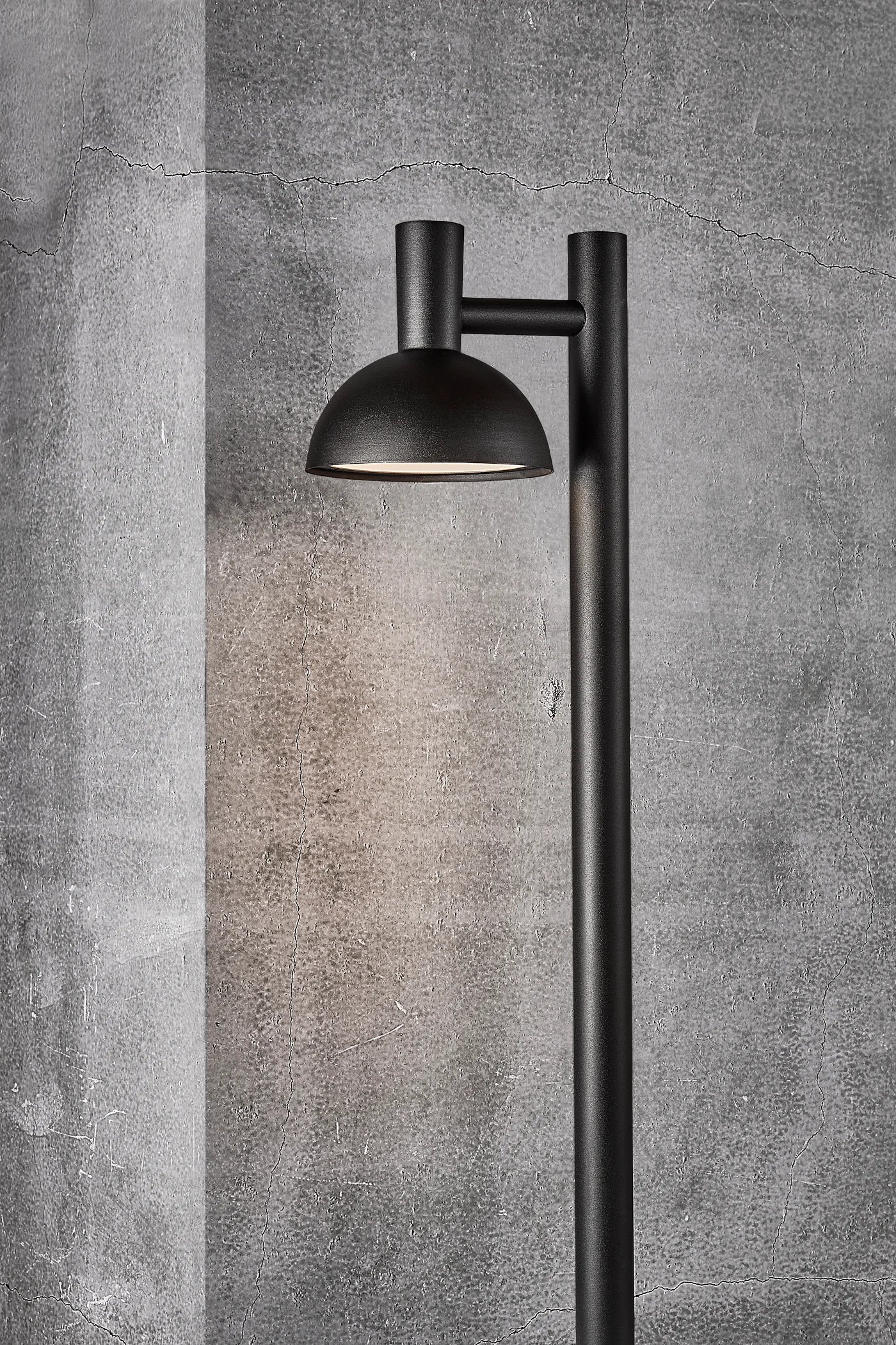 Arki Garden light Bollard-  Black/ Galvanized - Image 6