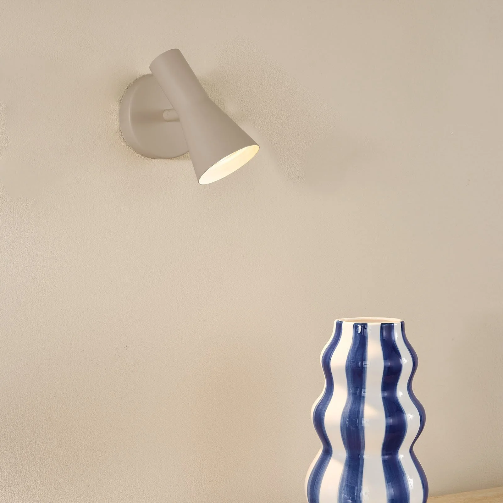 Arnel Single Spotlight- Satin Taupe Finish - Image 4