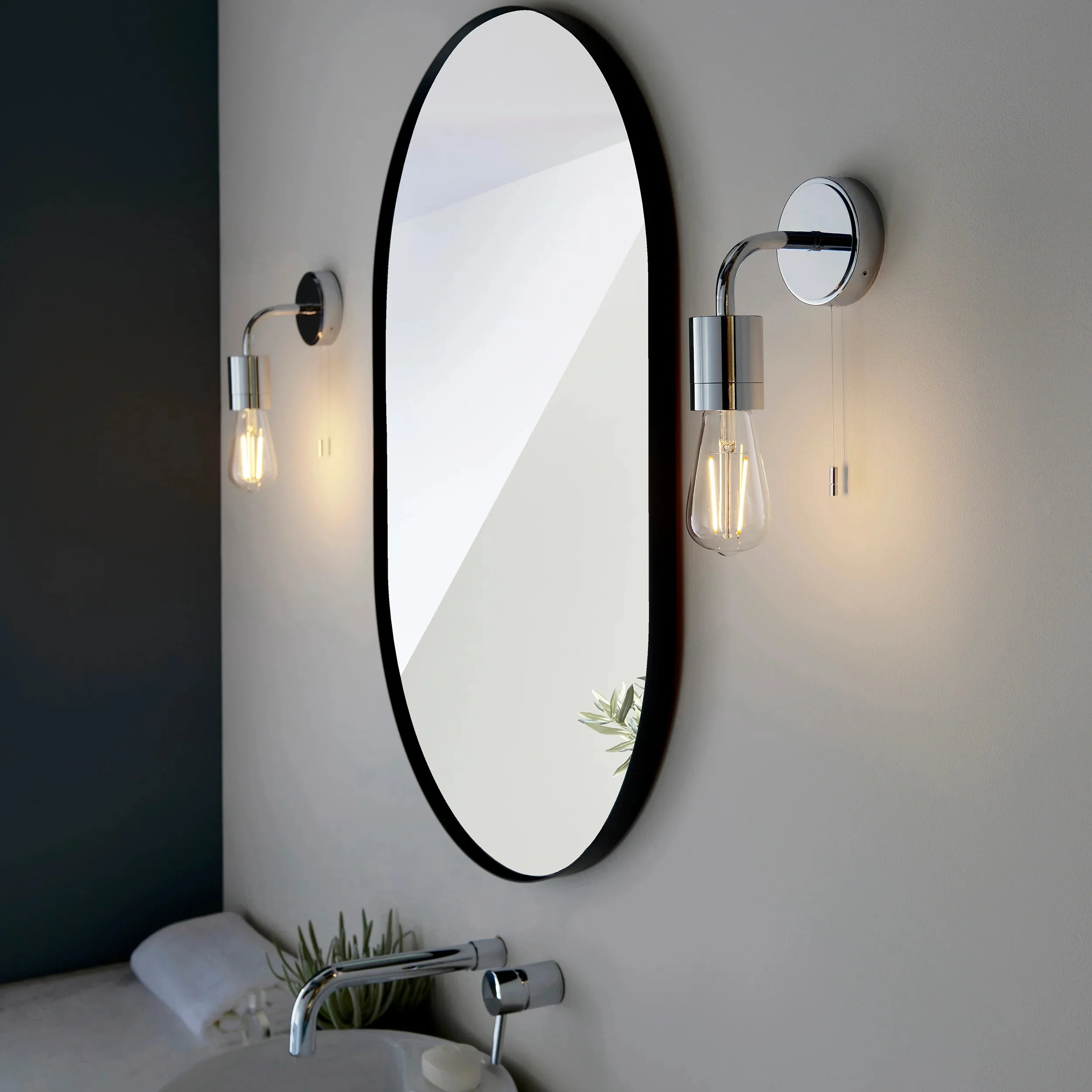 Arno 1Lt Bathroom Wall Light IP44 - Chrome - Image 2