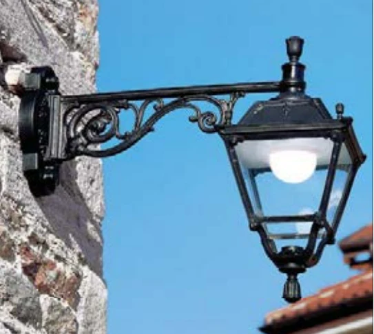 Aron/Elia Black Clear IP55 Wall Light - Image 2