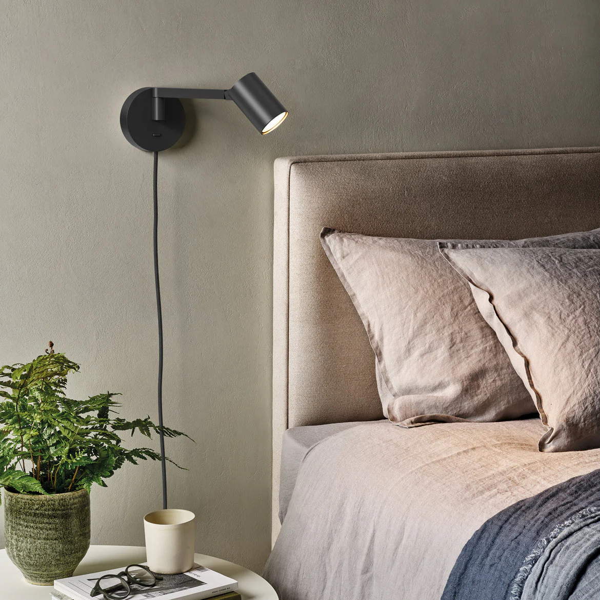 Ascoli Swing Plug-In Adjustable Wall Lamp - Matt Black, Porcelain White - Image 3