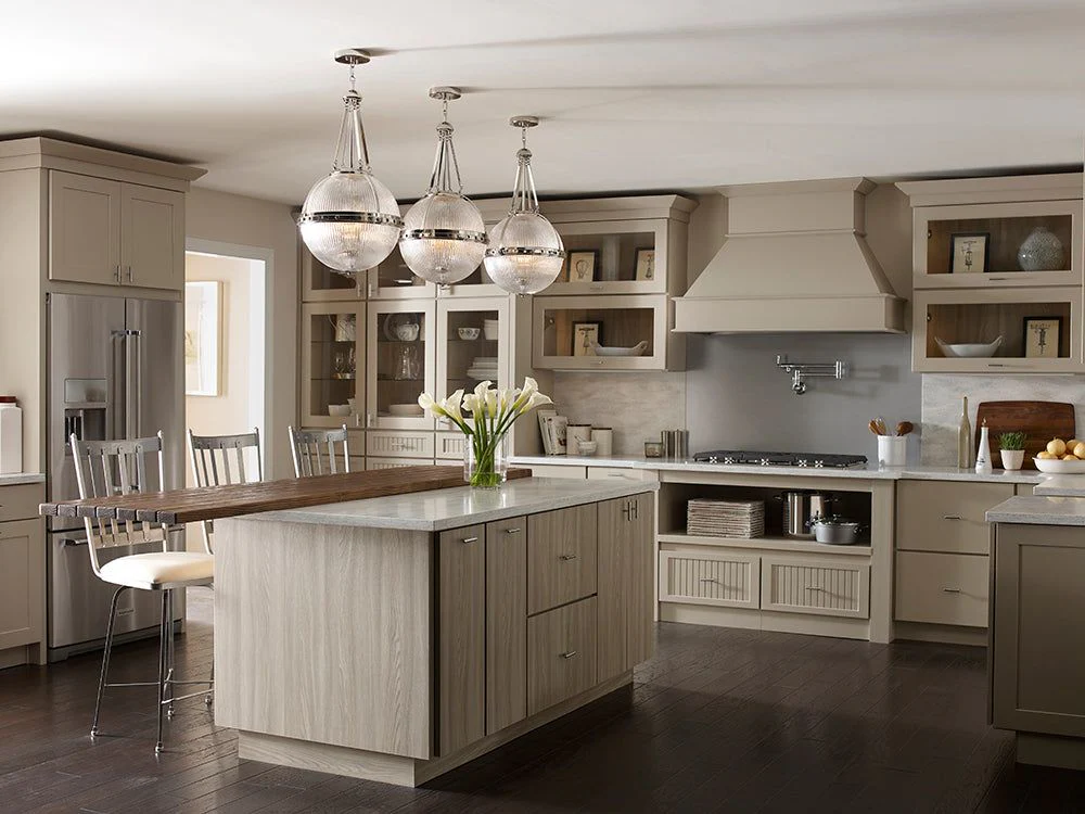 Aster 3Lt  Centre Ceiling Light - Natural Brass/Polished Nickel Finish - Image 5