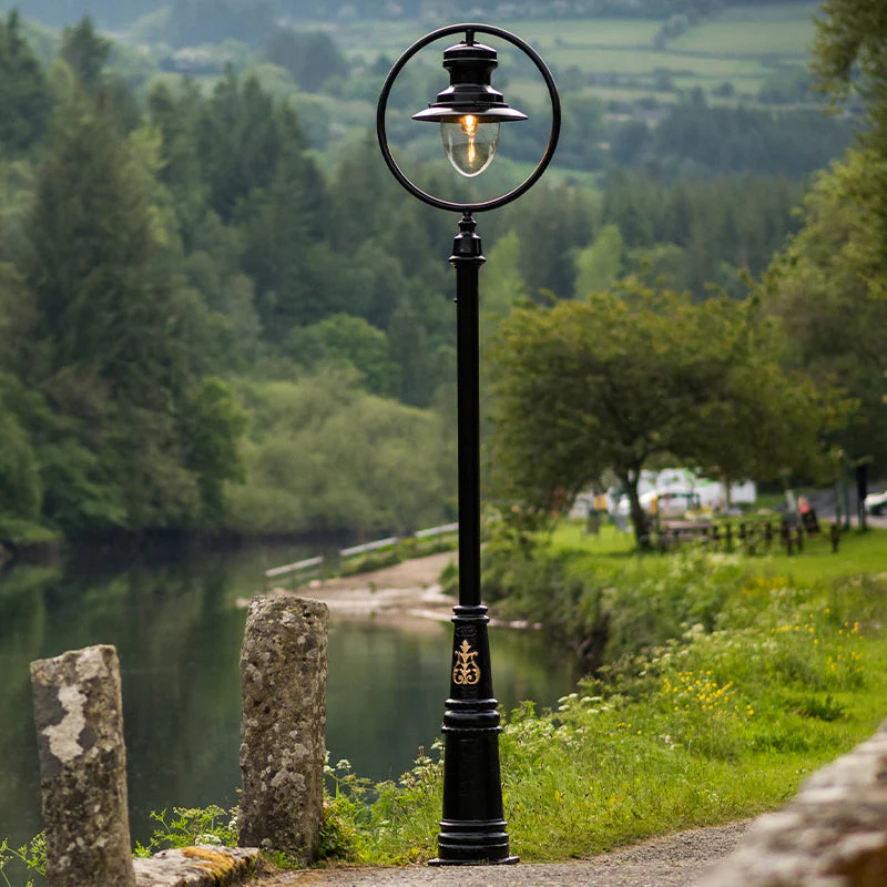 Bairnsdale 1Lt Lamp Post - Cast Iron/Copper - Image 4
