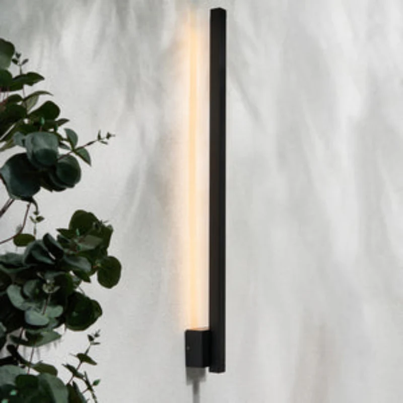 Bardi Outdoor LED Linear Wall Light - Image 2