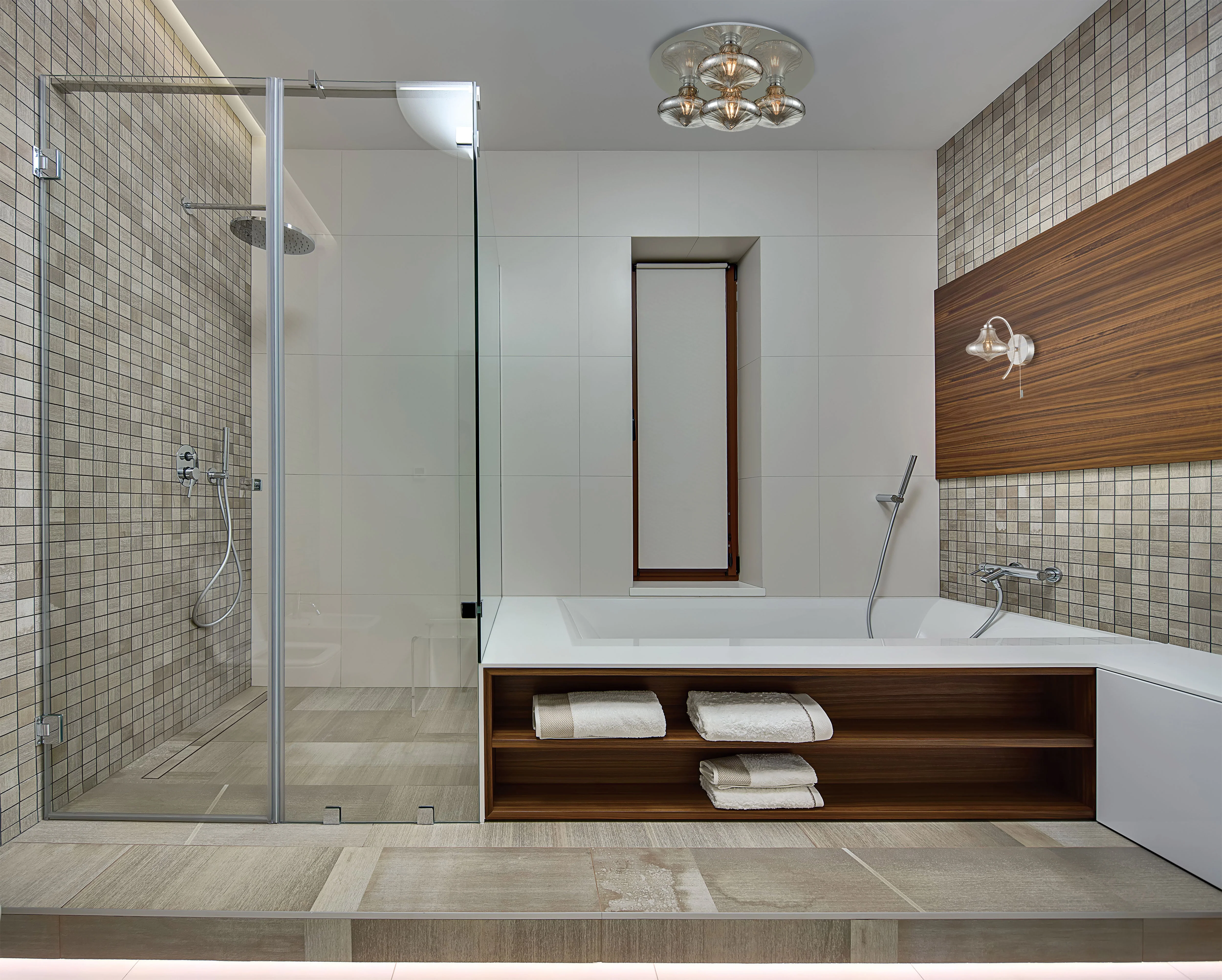 Digsby Bathroom Wall Bracket IP44 - Clear/Smoked - Image 3