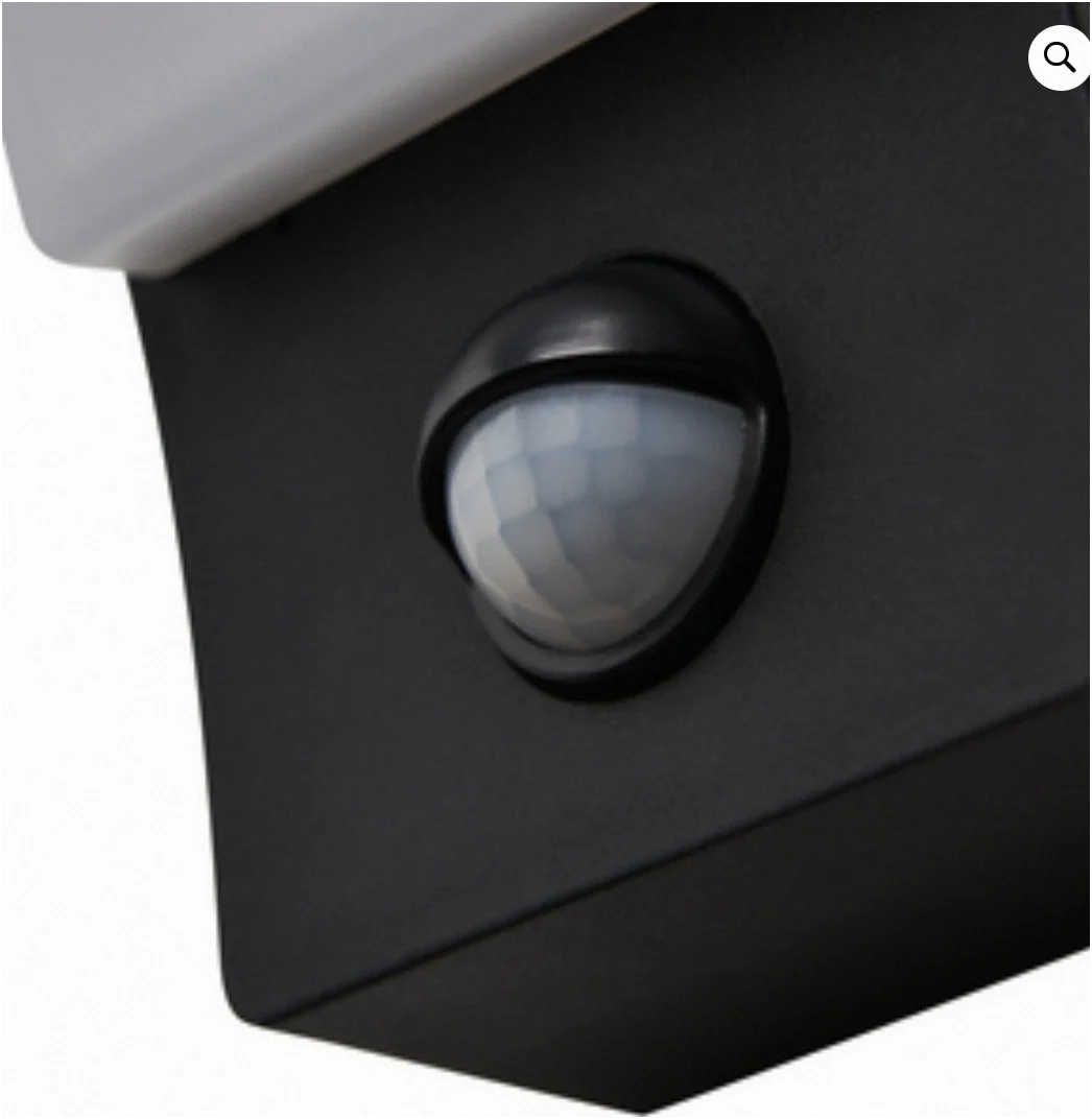 Batsu 12 W LED Curved Outdoor PIR Wall Light - Image 2