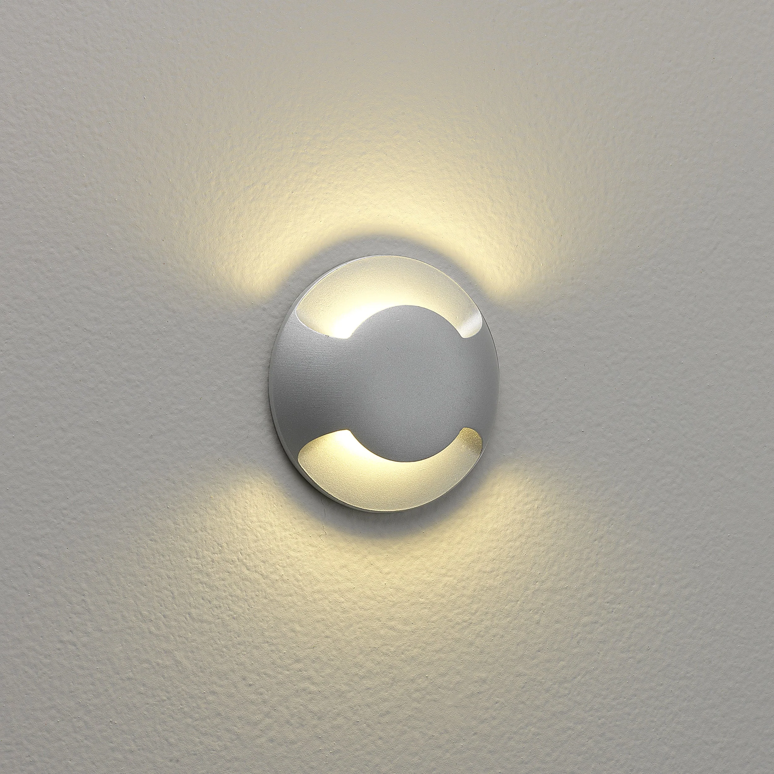 Beam One/Two Integrated LED IP67 Recessed Wall Light - Matt Painted Silver Finish - Image 5