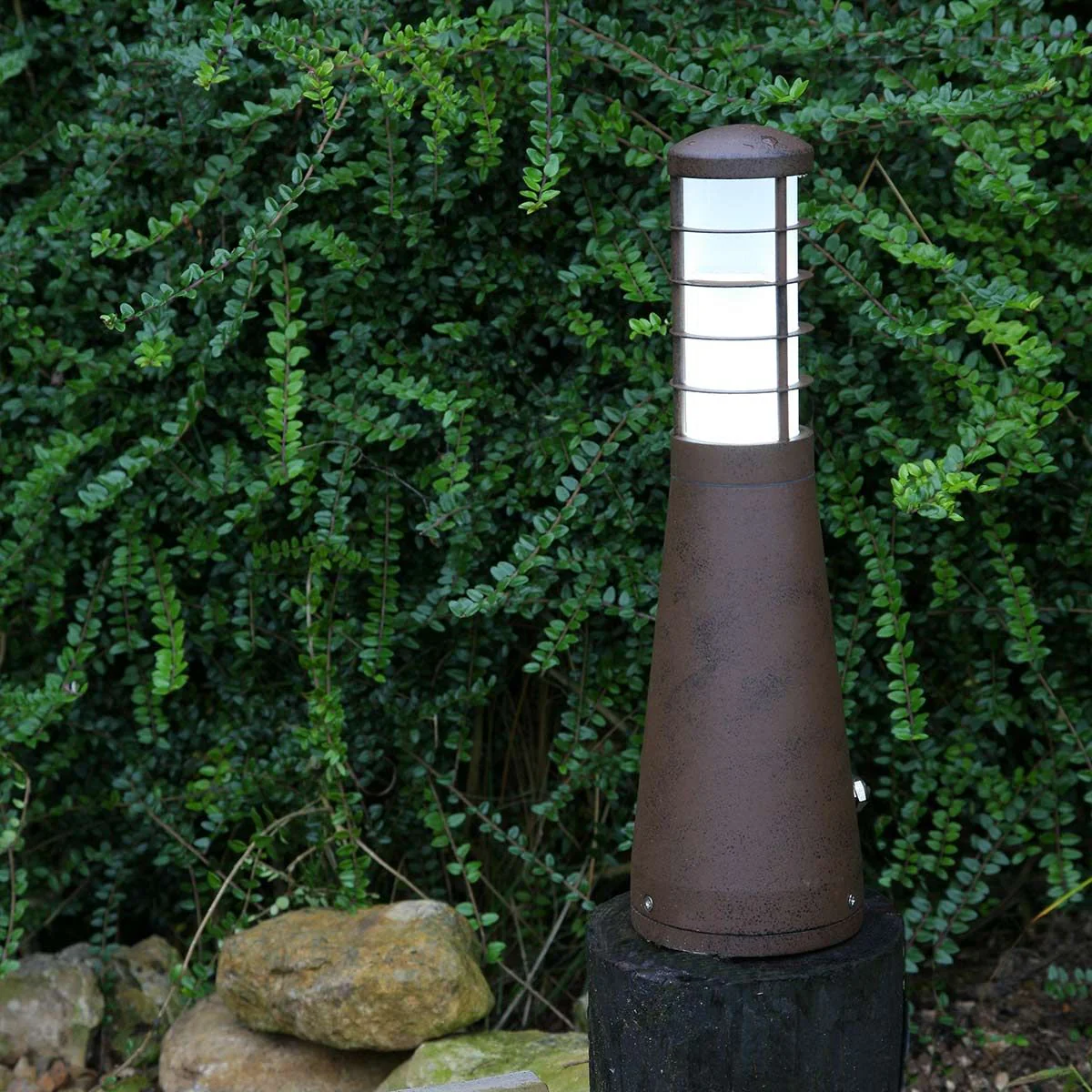 Beta Bollard IP54 - Aged Iron/ Silver - Image 8