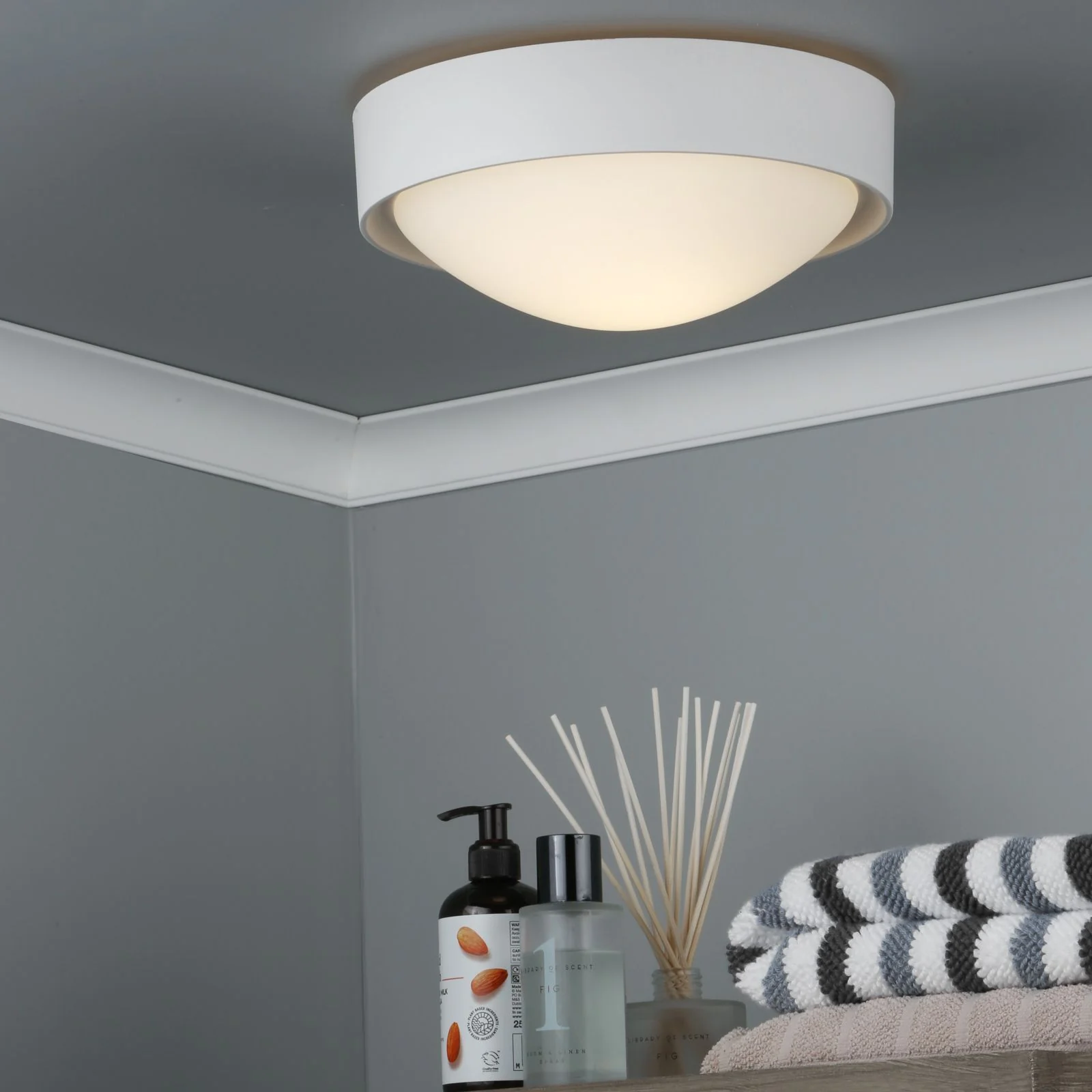 Beta Bathroom Flush Light IP44 - Cream & Opal Glass - Image 2