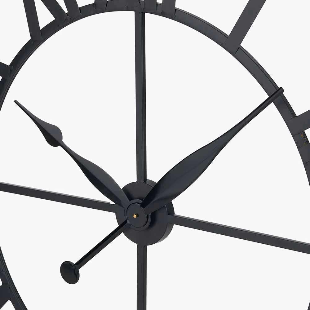 Black Metal Large Round Wall Clock - Image 3