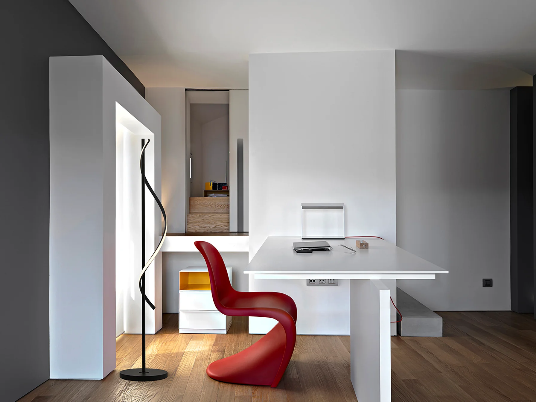Boa LED Floor Lamp- Black Finish - Image 3