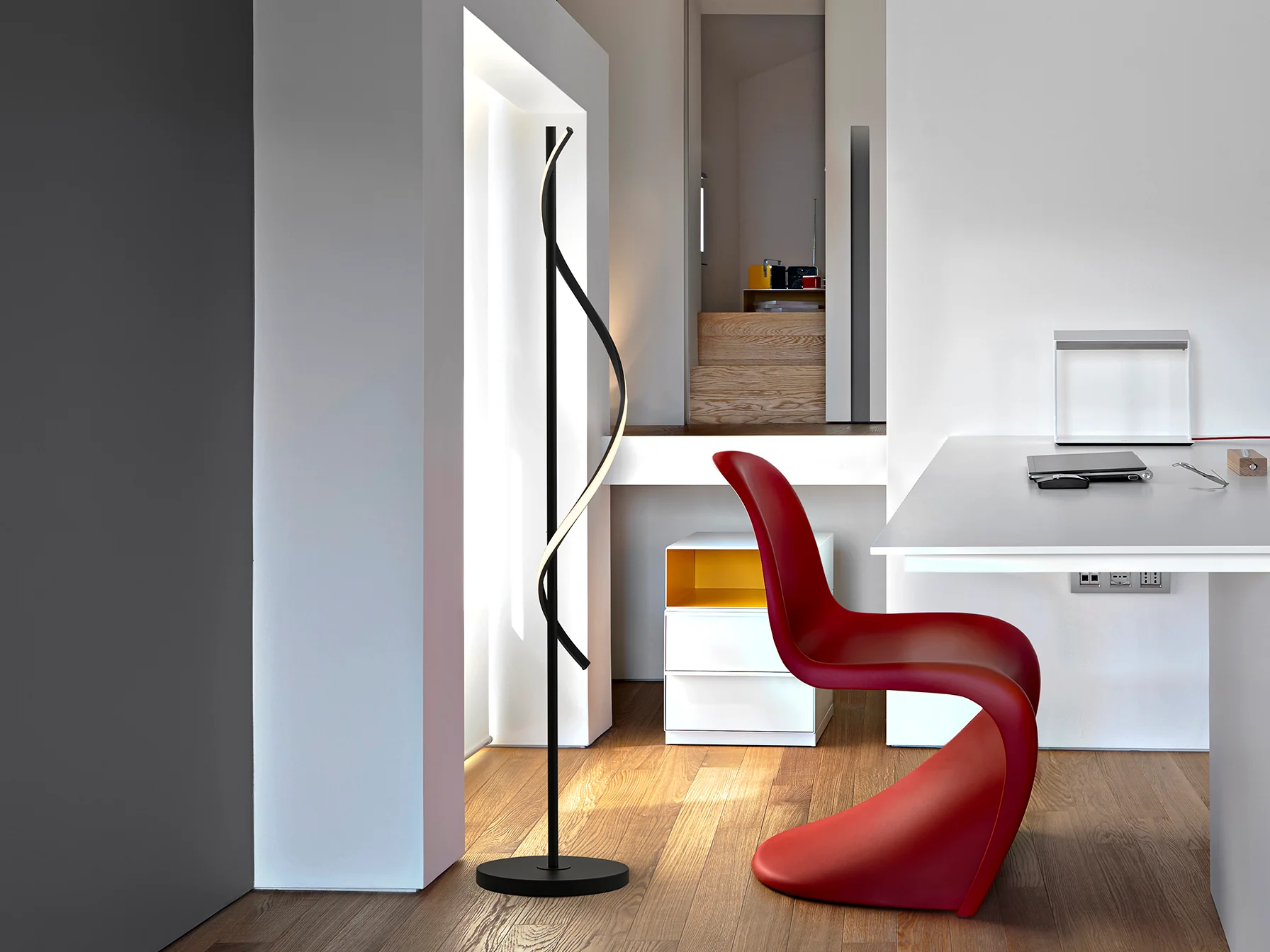 Boa LED Floor Lamp- Black Finish - Image 4