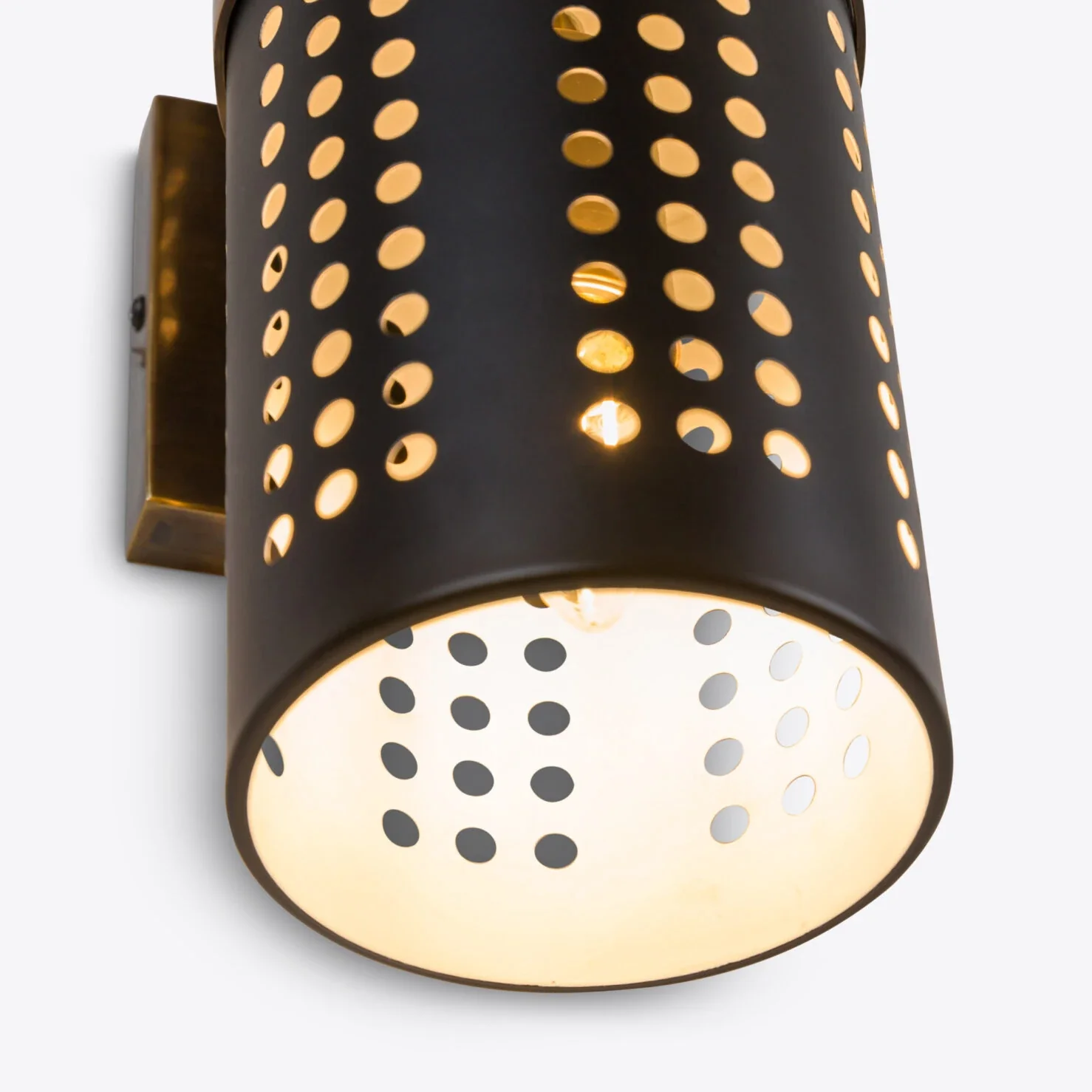 Breuer Wall Light - Image 7