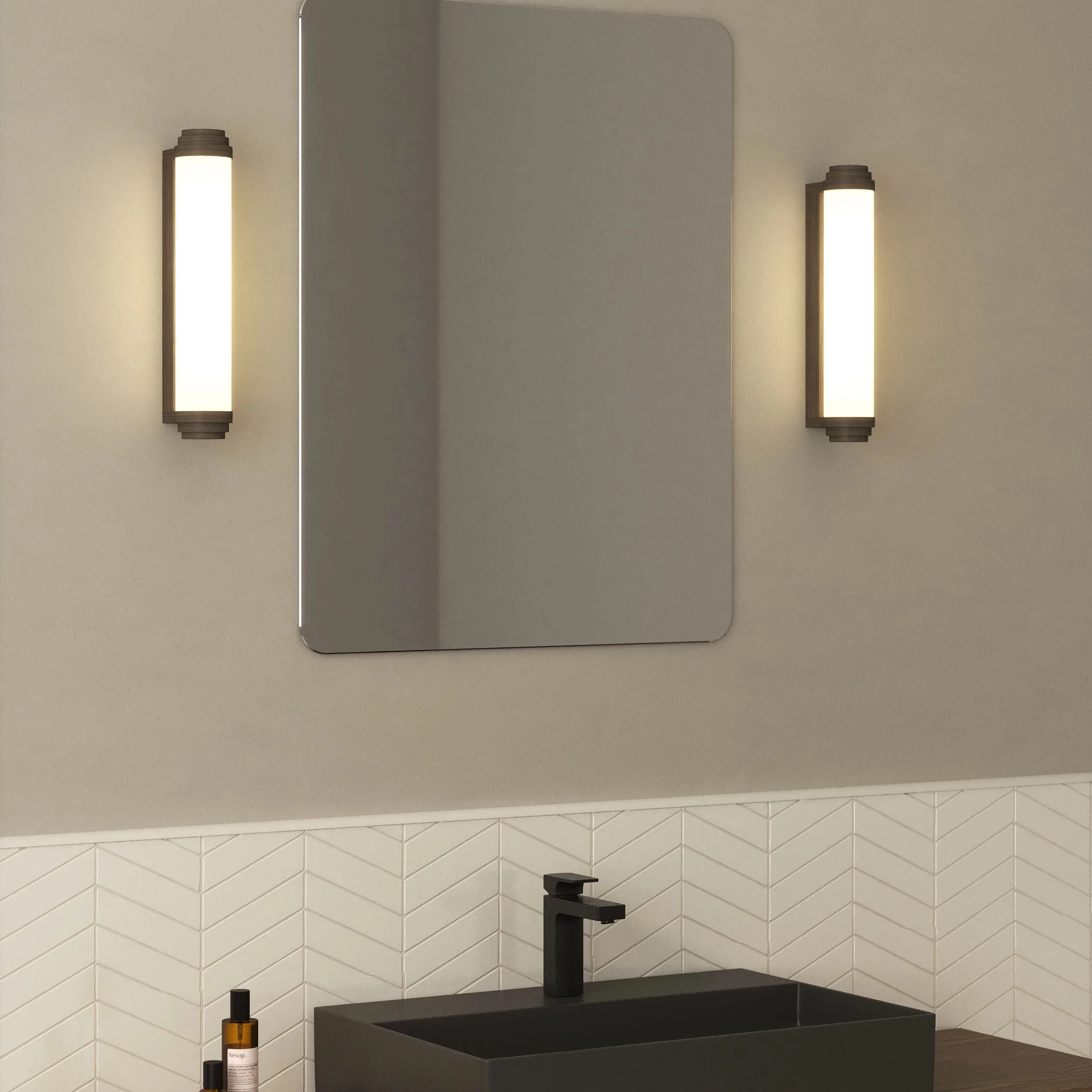 Burlington 400/600 Phase Wall Light - Image 10