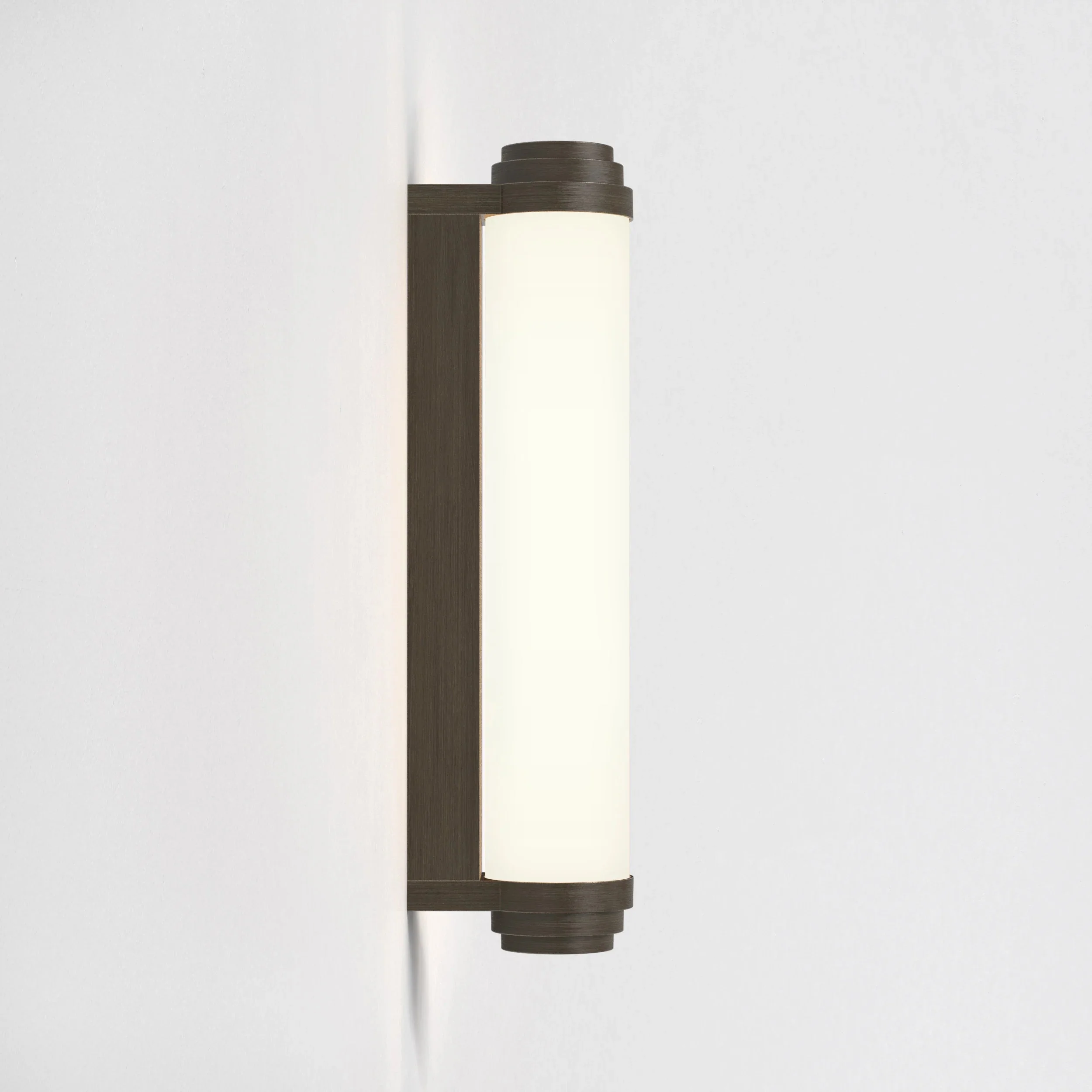 Burlington 400/600 Phase Wall Light - Image 8