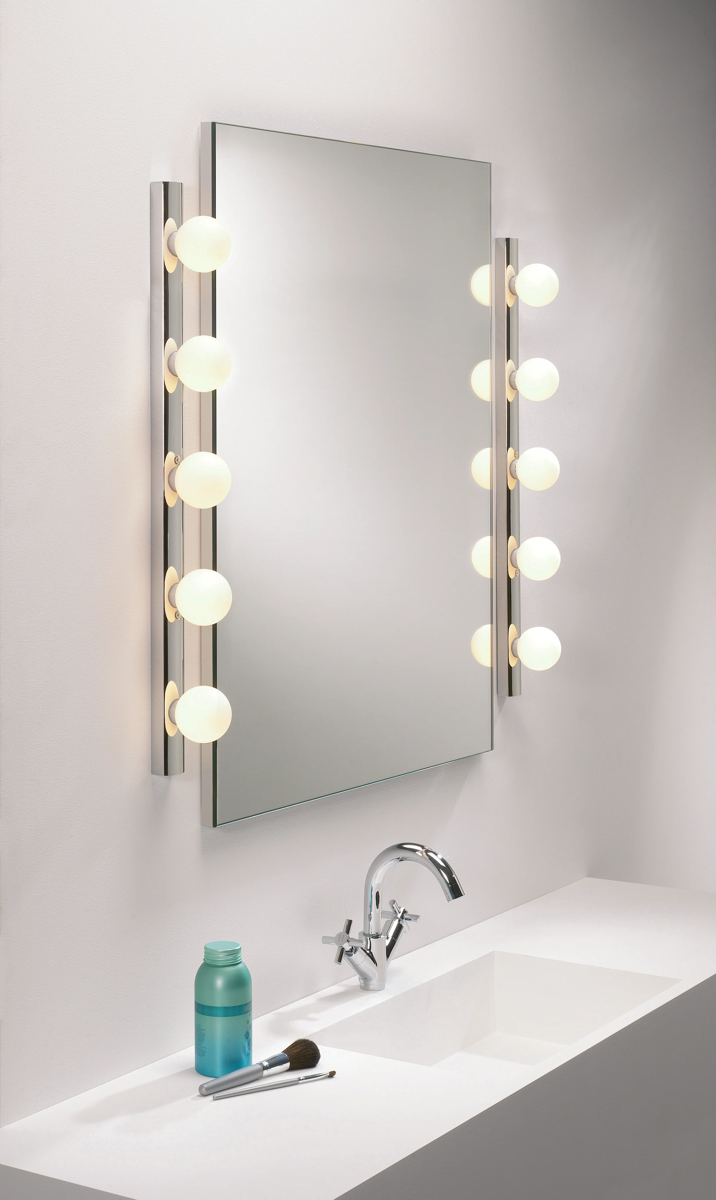 Cabaret 5 II Bathroom Wall Light- Matt Black/Polished Chrome - Image 8