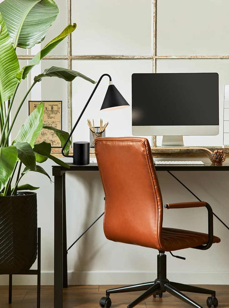 Casement Table Lamp - Brass/Black - Image 3
