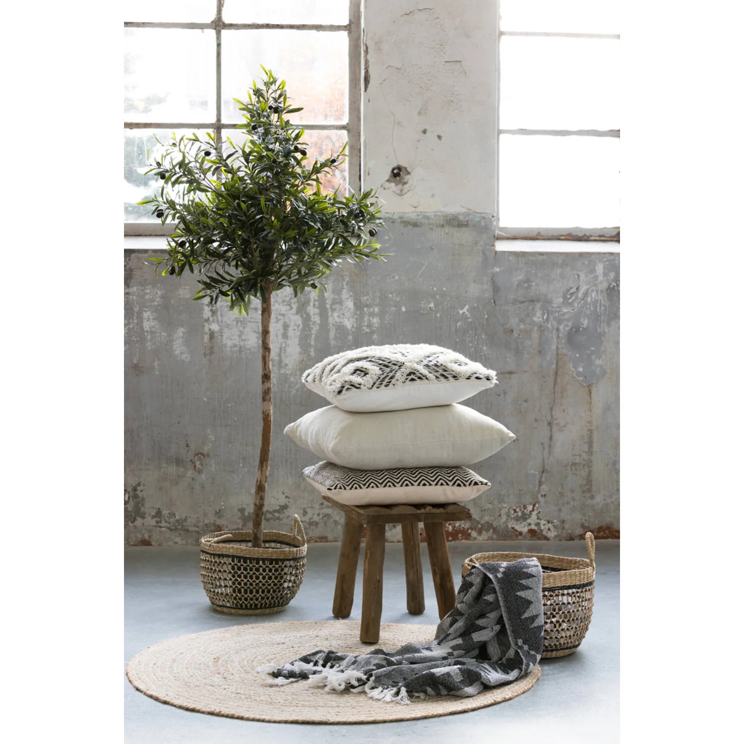 Cedro Brown Stool - 50x31x37 cm - Image 6