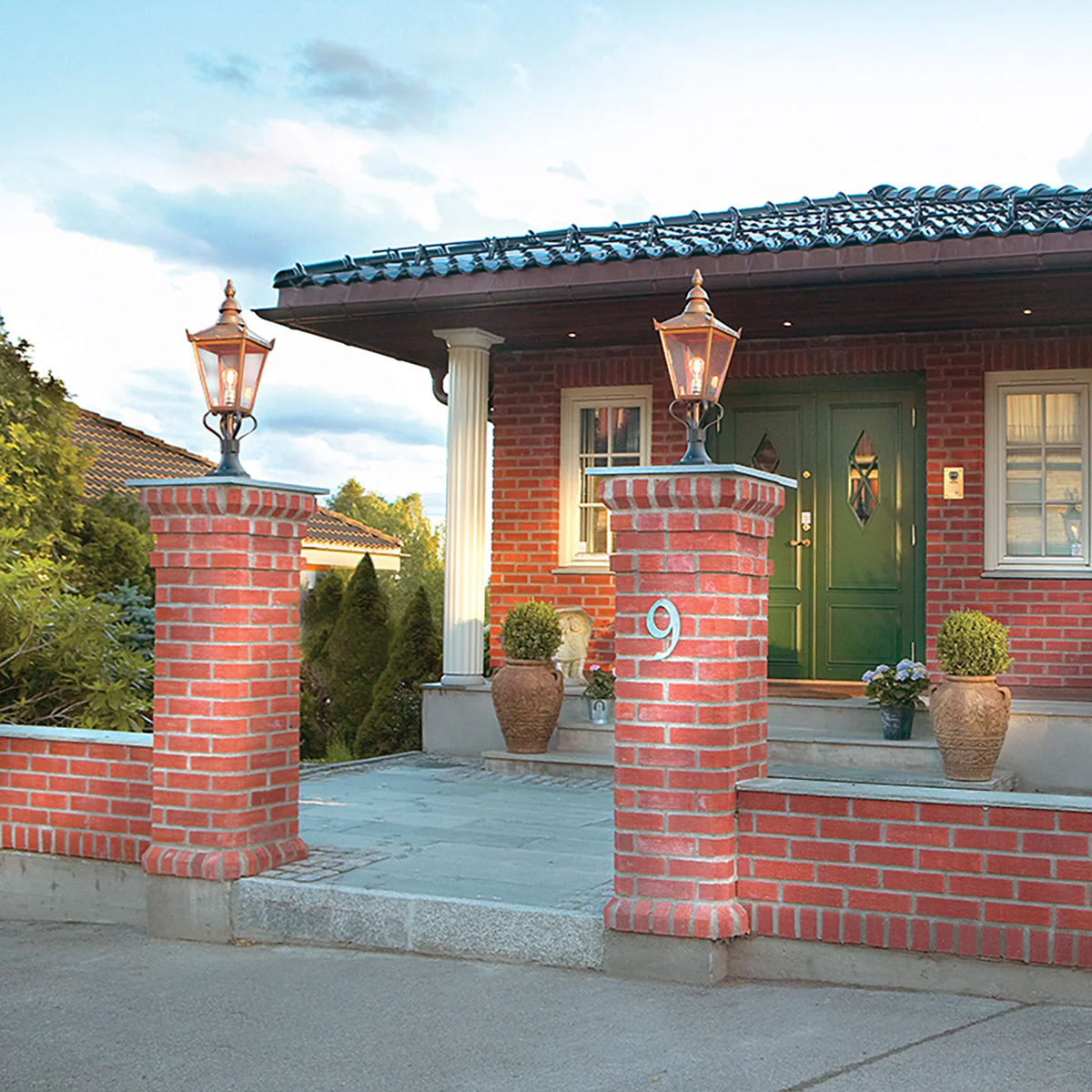 Chelsea 1 Light Pedestal Lantern - Image 2