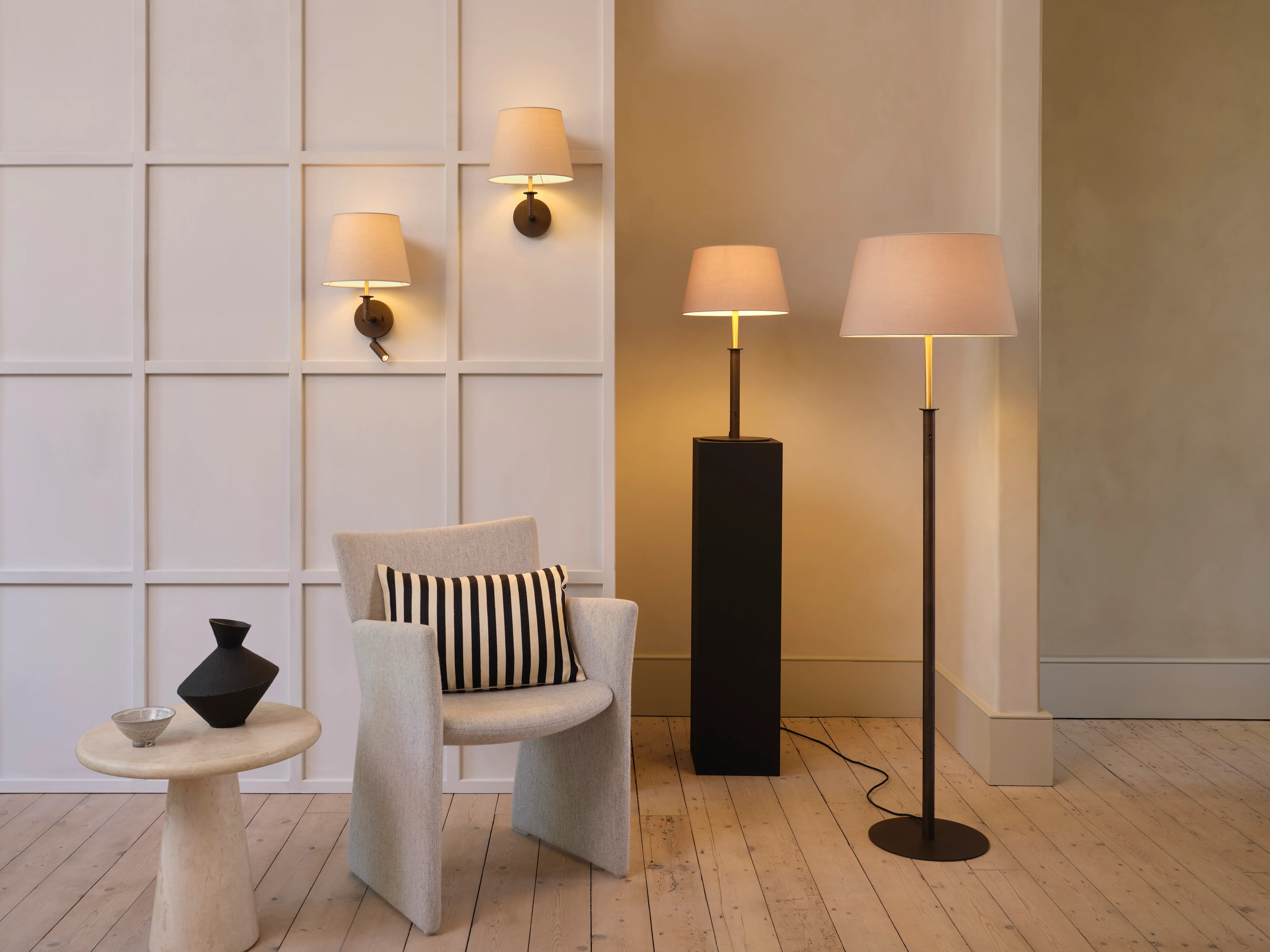 Club Table Lamp - Image 18