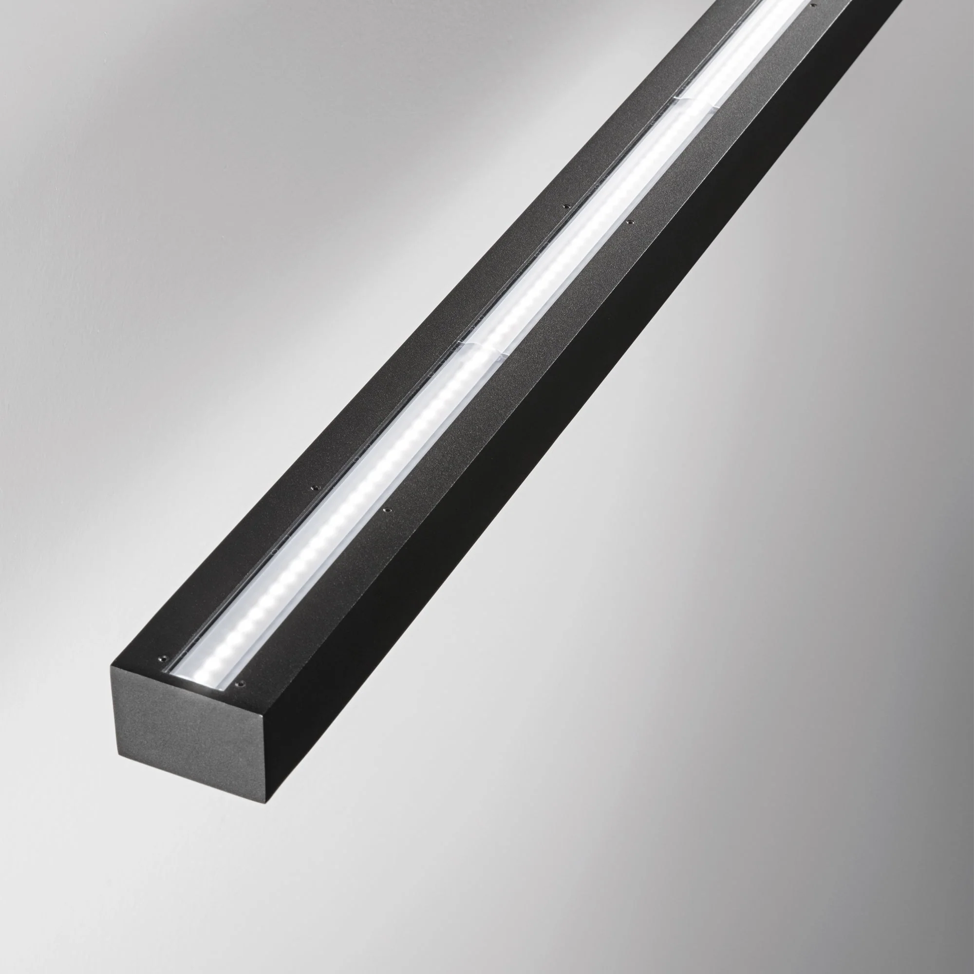 Comfort LED Floor Lamp - 2700K - 6000K - Image 4
