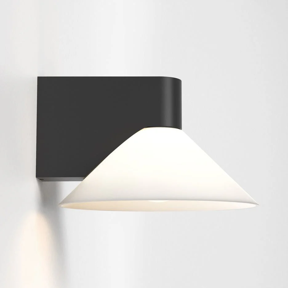 Conic Bathroom Wall Light IP44 -  Matt Black/Polished Chrome - Image 4