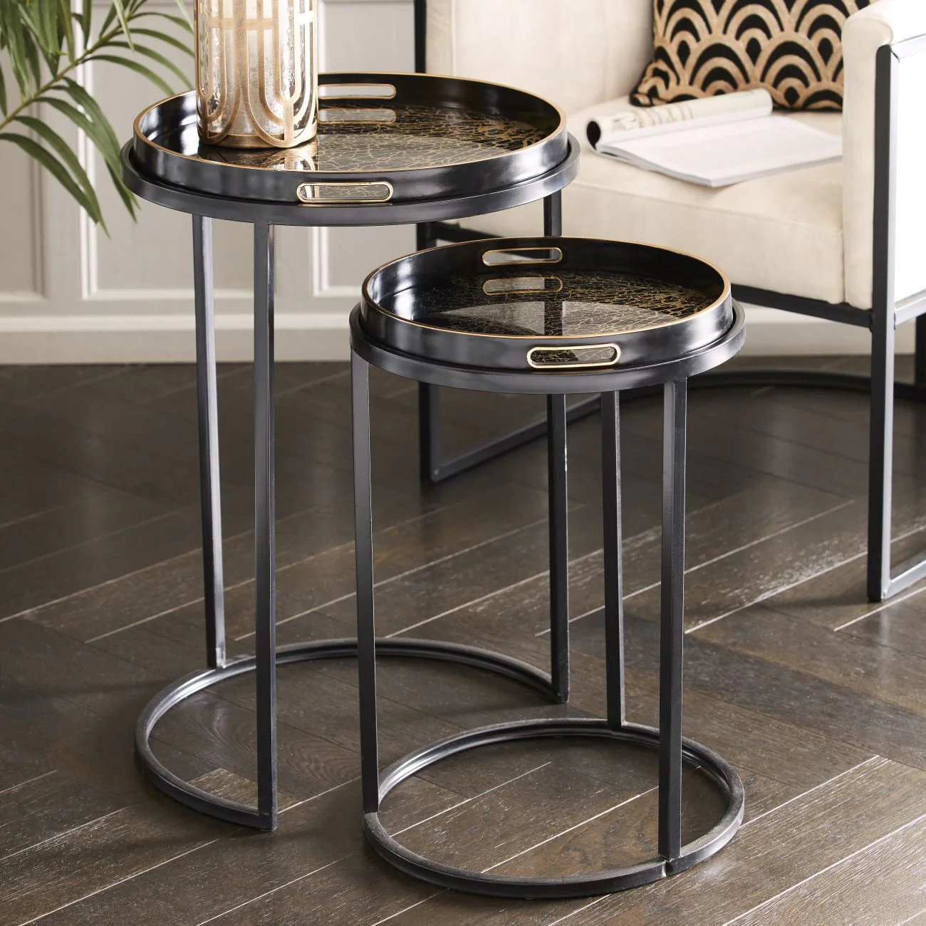 Coral Design Set of 2 Side Tray Tables - Image 4