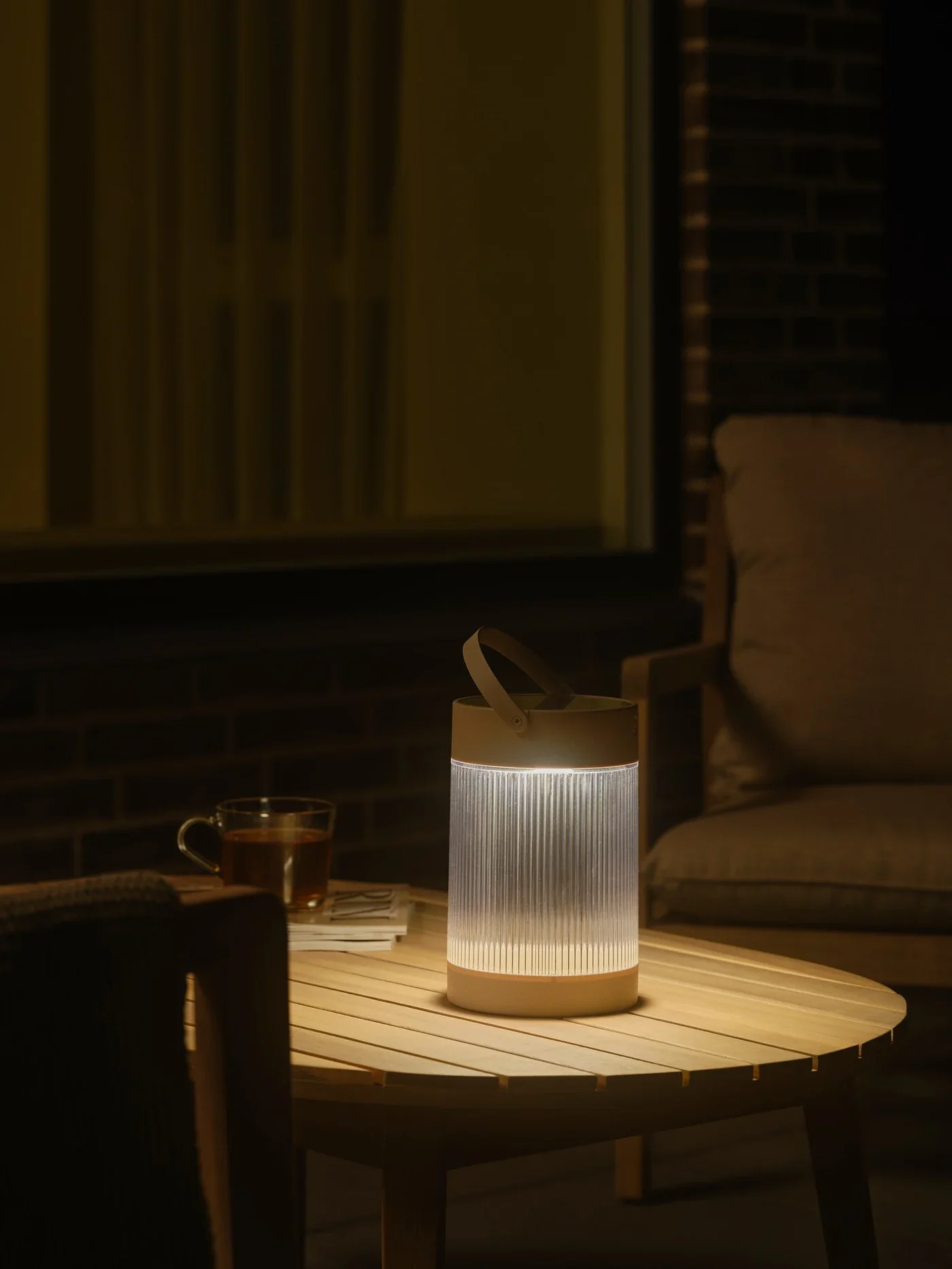 Coupar Solar Table lamp- Black/ Sand Finish - Image 13