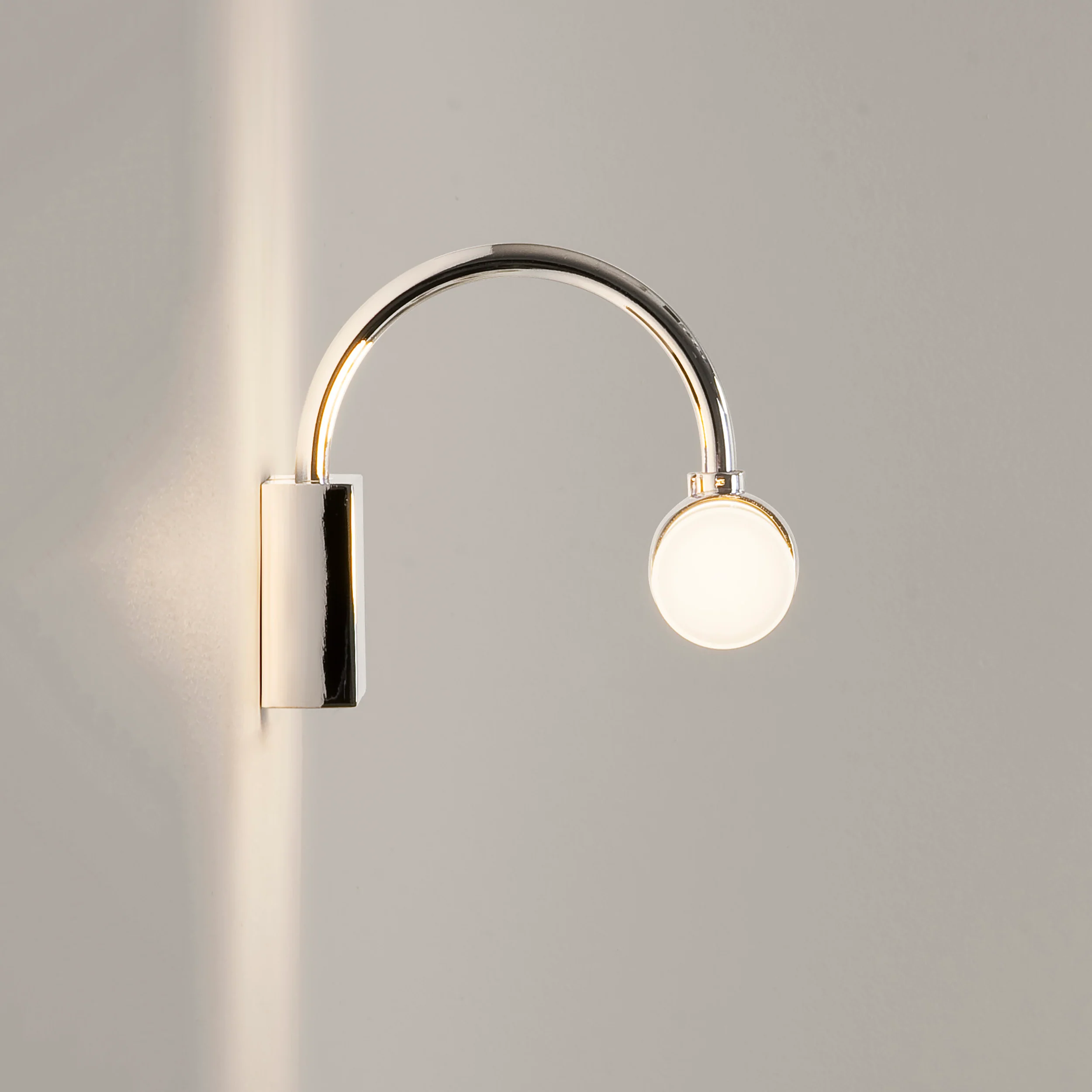 Dayton Bathroom Wall Light - Image 4