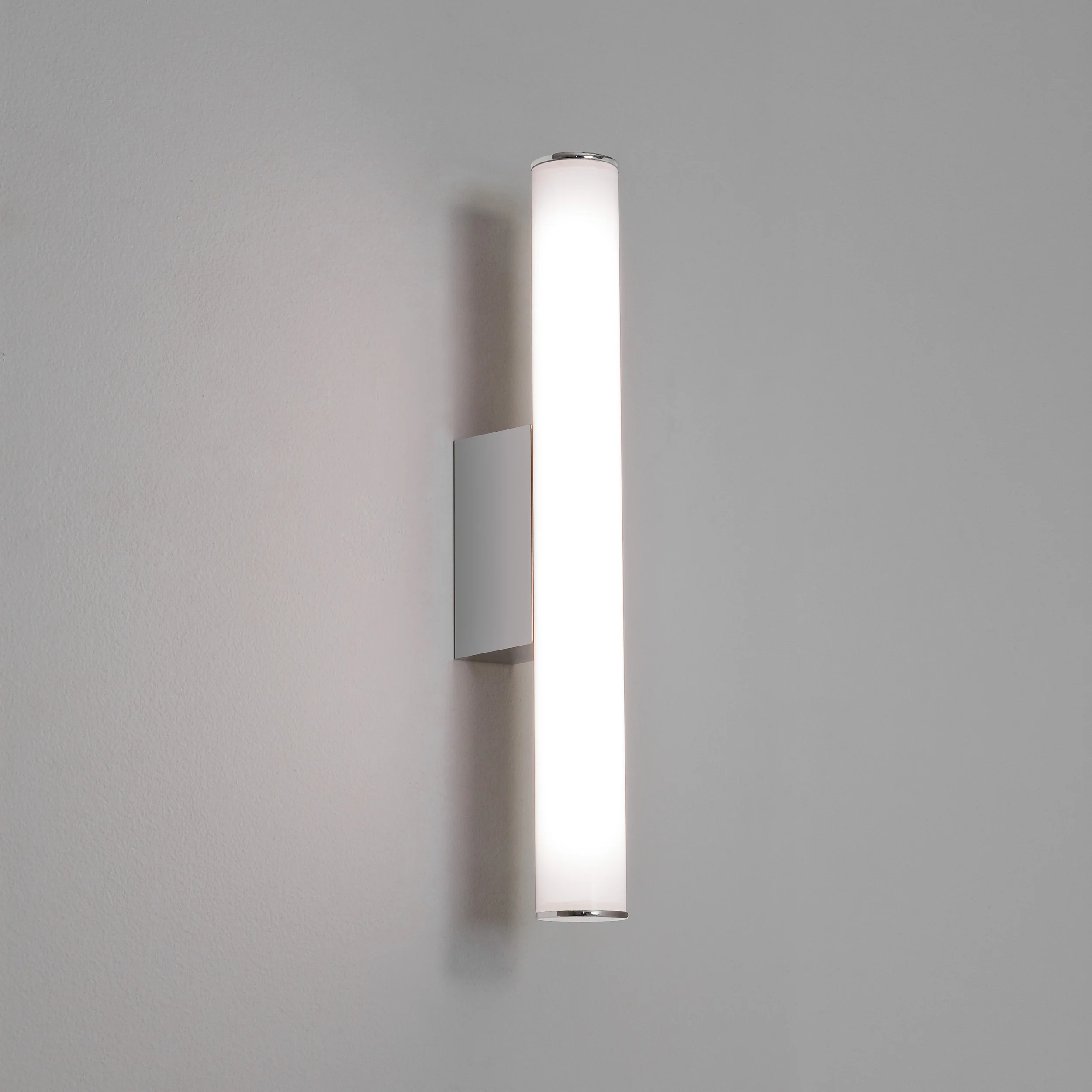 Dio Bathroom Wall Light - Image 2