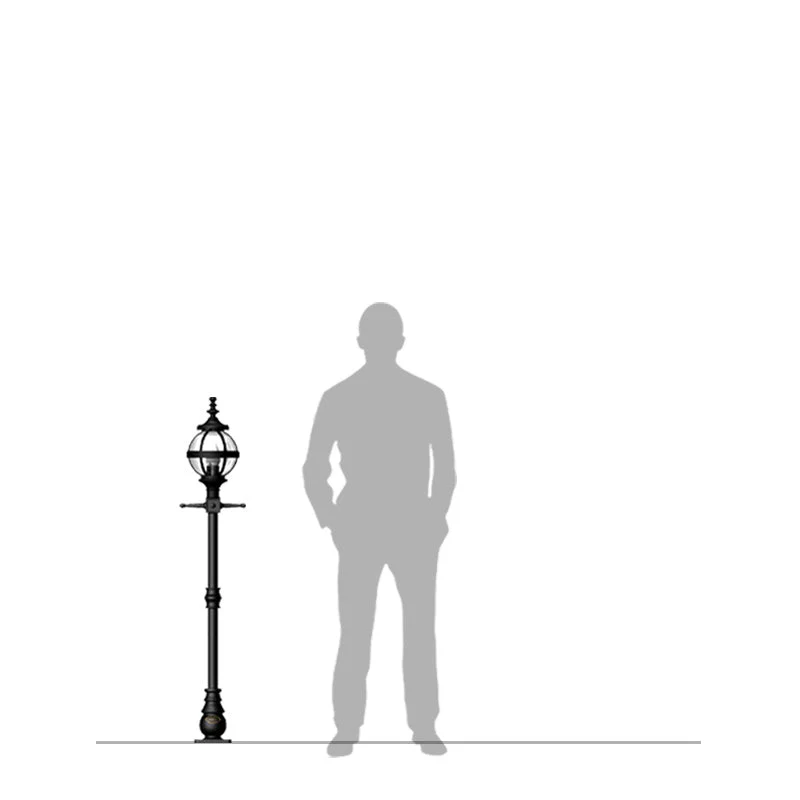 Doncaster 1Lt Cast Iron Lamp Post - Small/Large - Image 13