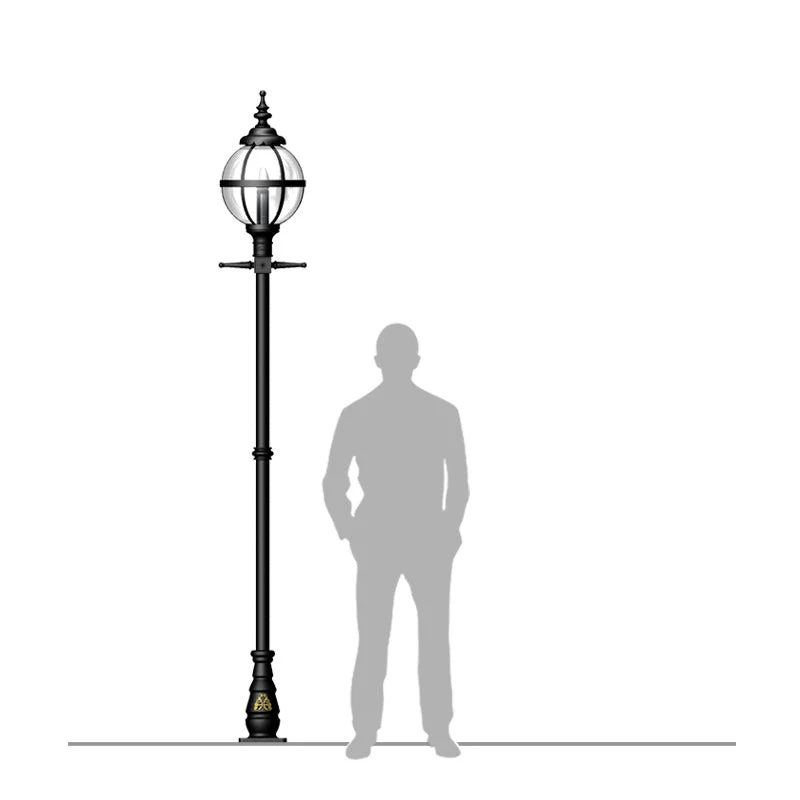 Doncaster 1Lt Cast Iron Lamp Post - Small/Large - Image 14