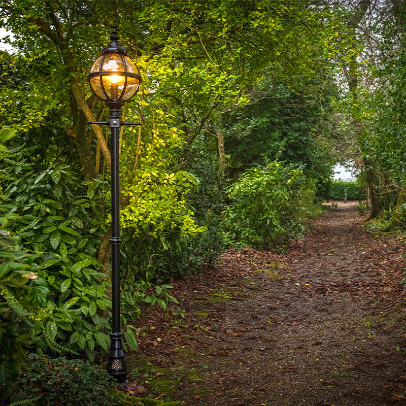Doncaster 1Lt Cast Iron Lamp Post - Small/Large - Image 20