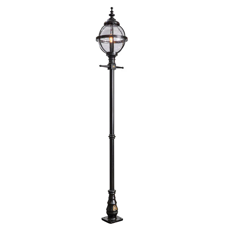 Doncaster 1Lt Cast Iron Lamp Post - Small/Large - Image 26