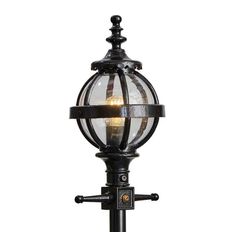 Doncaster 1Lt Cast Iron Lamp Post - Small/Large - Image 28