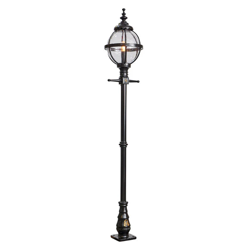 Doncaster 1Lt Cast Iron Lamp Post - Small/Large - Image 32