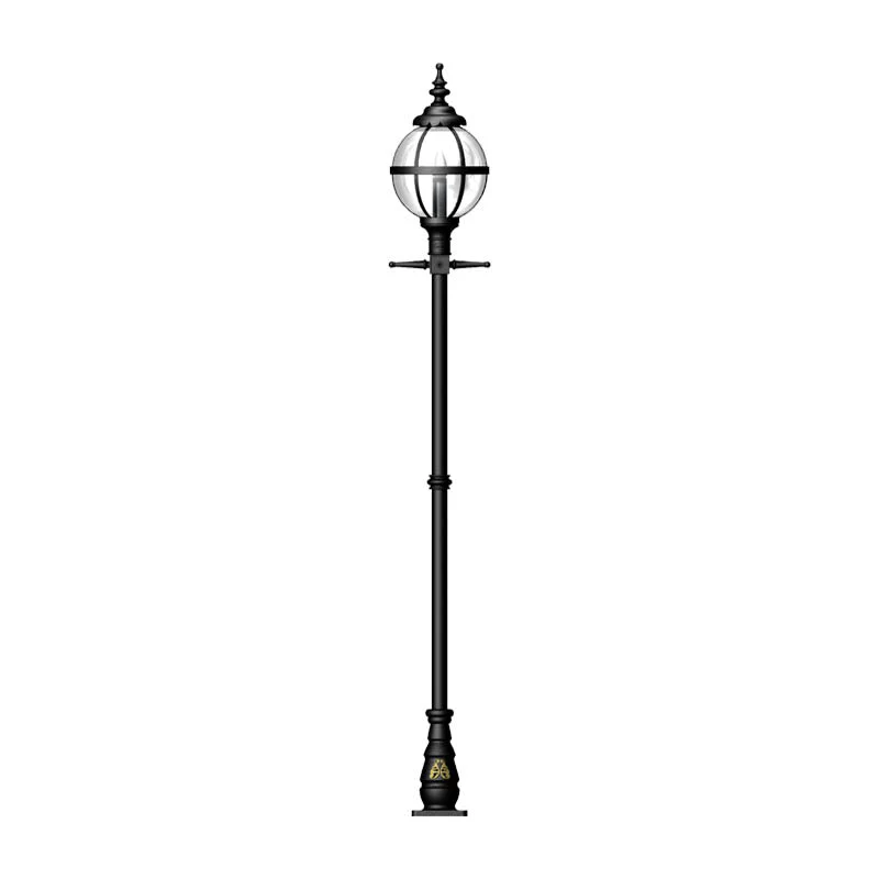 Doncaster 1Lt Cast Iron Lamp Post - Small/Large - Image 8