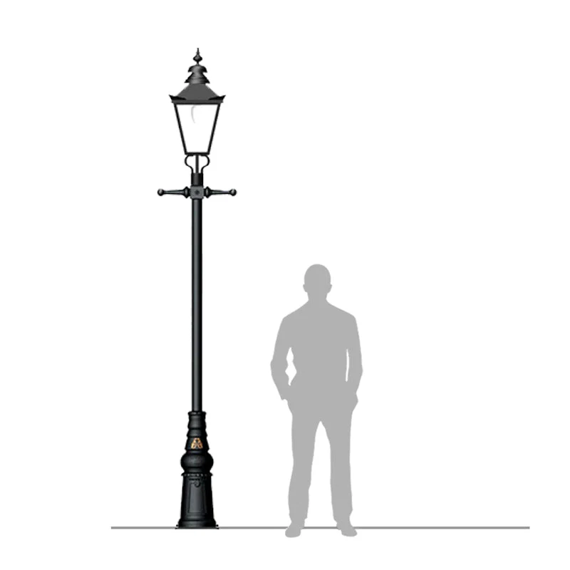 Donvale 3.3m Lamp Post - Cast Iron - Image 5