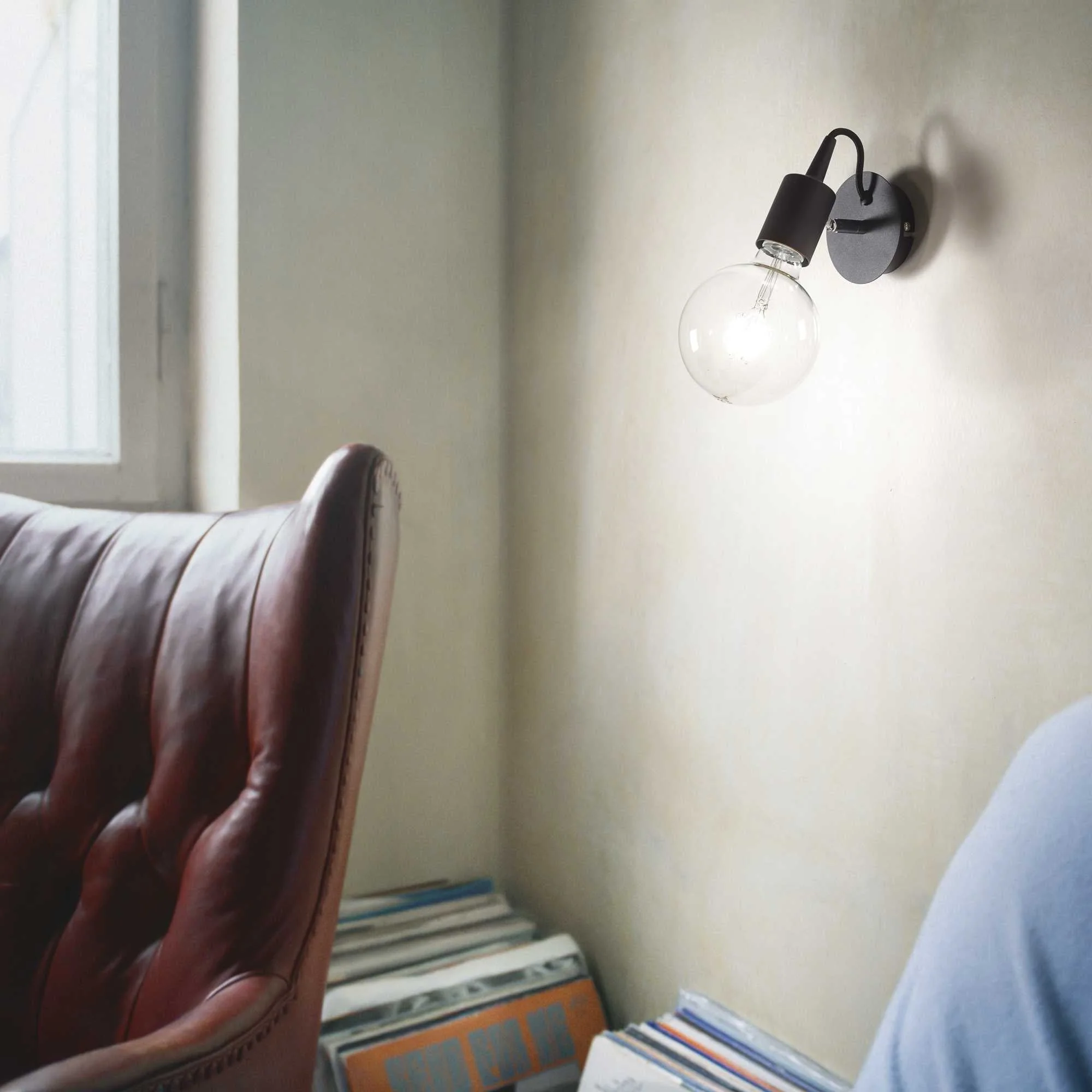 Edison Wall Light Fitting - Black Finish - Image 2