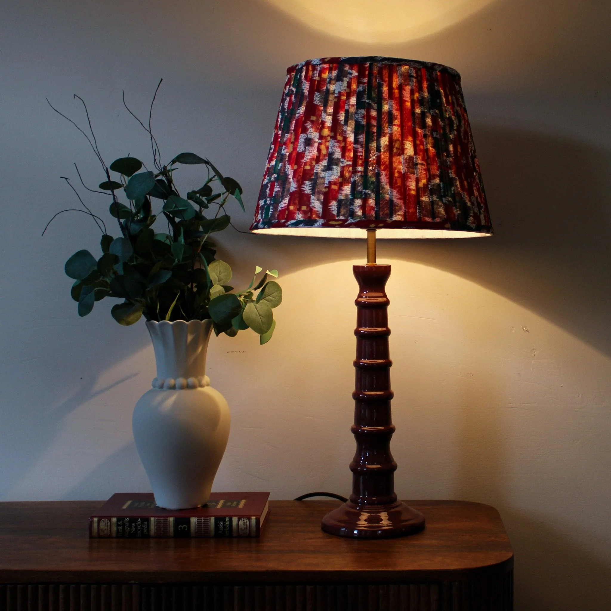 Rue Enamel Table Lamp- Blue/ Burgundy Base w Shades Finishes - Image 5