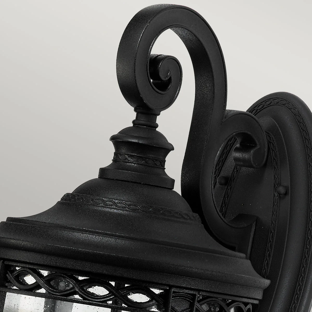 English Bridle Small/Medium/Large Wall Lantern - Black/British Bronze Finish - Image 16