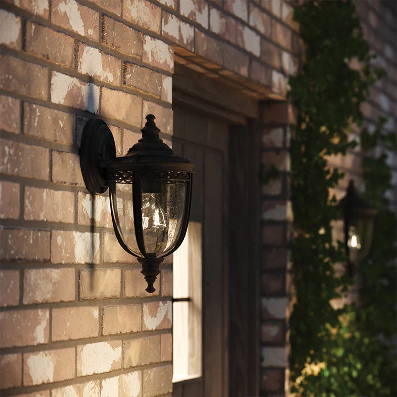 English Bridle Small/Medium/Large Wall Lantern - Black/British Bronze Finish - Image 7